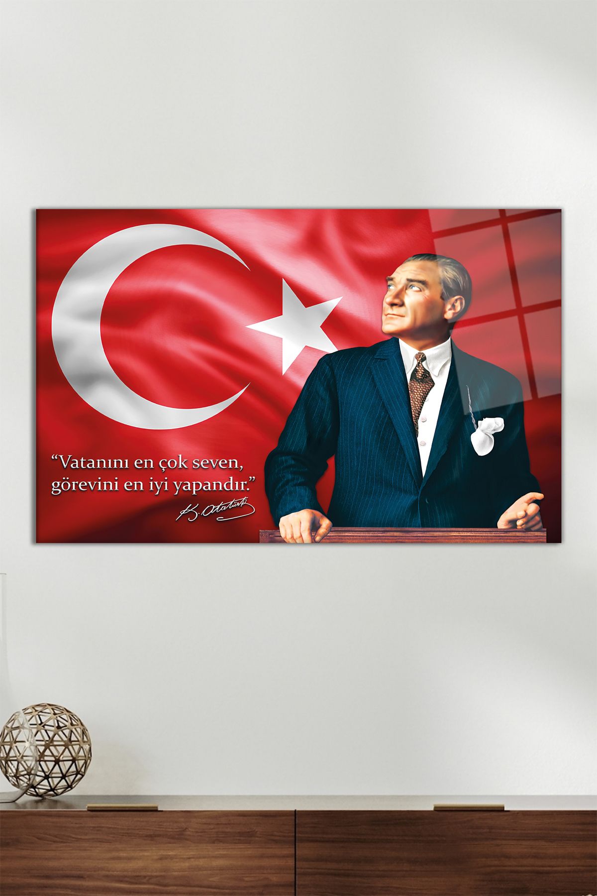Vosevu Bayrak Atatürk ve Sözü Yatay Cam Tablo, Modern Ev Ofis Dekoru, Hediyelik Duvar Dekorasyonu, Kırılmaz