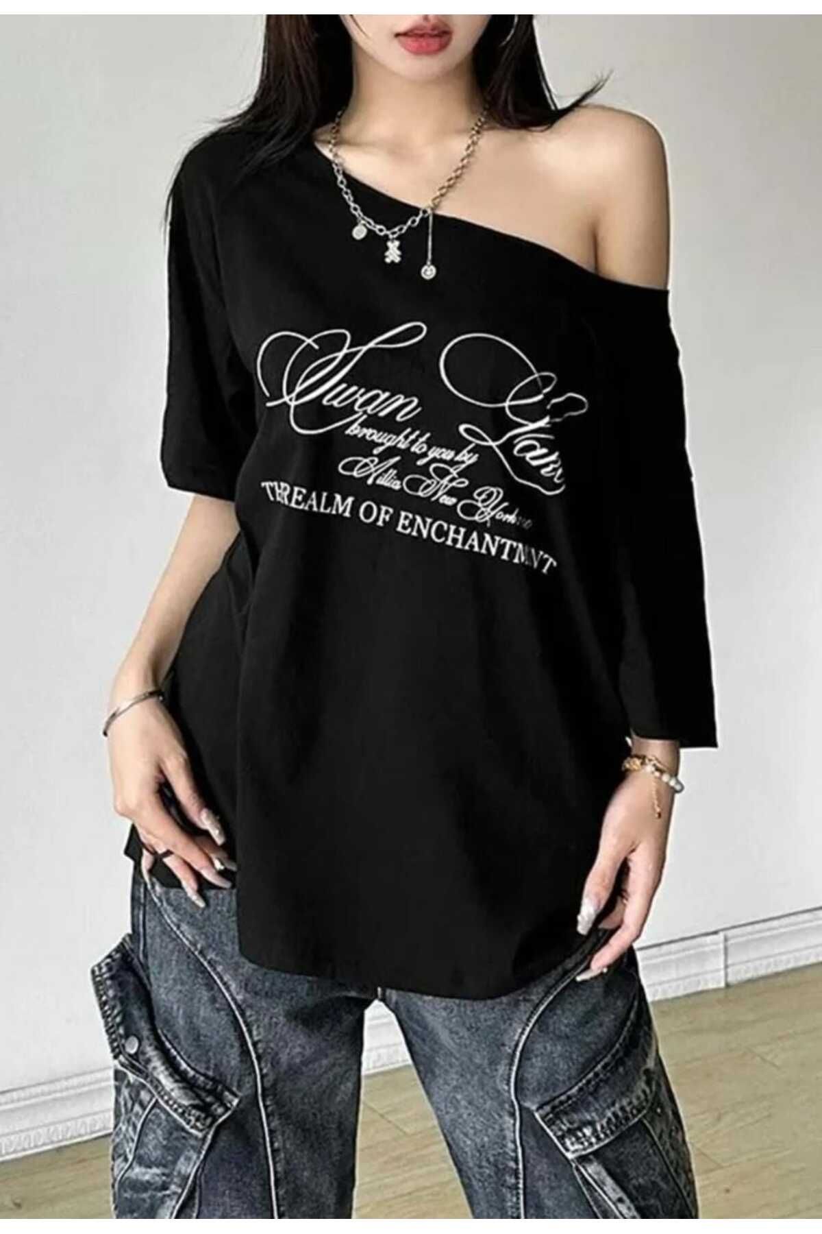 Moonstarcollection Swan Lake Düşük Omuzlu Oversize Tişört