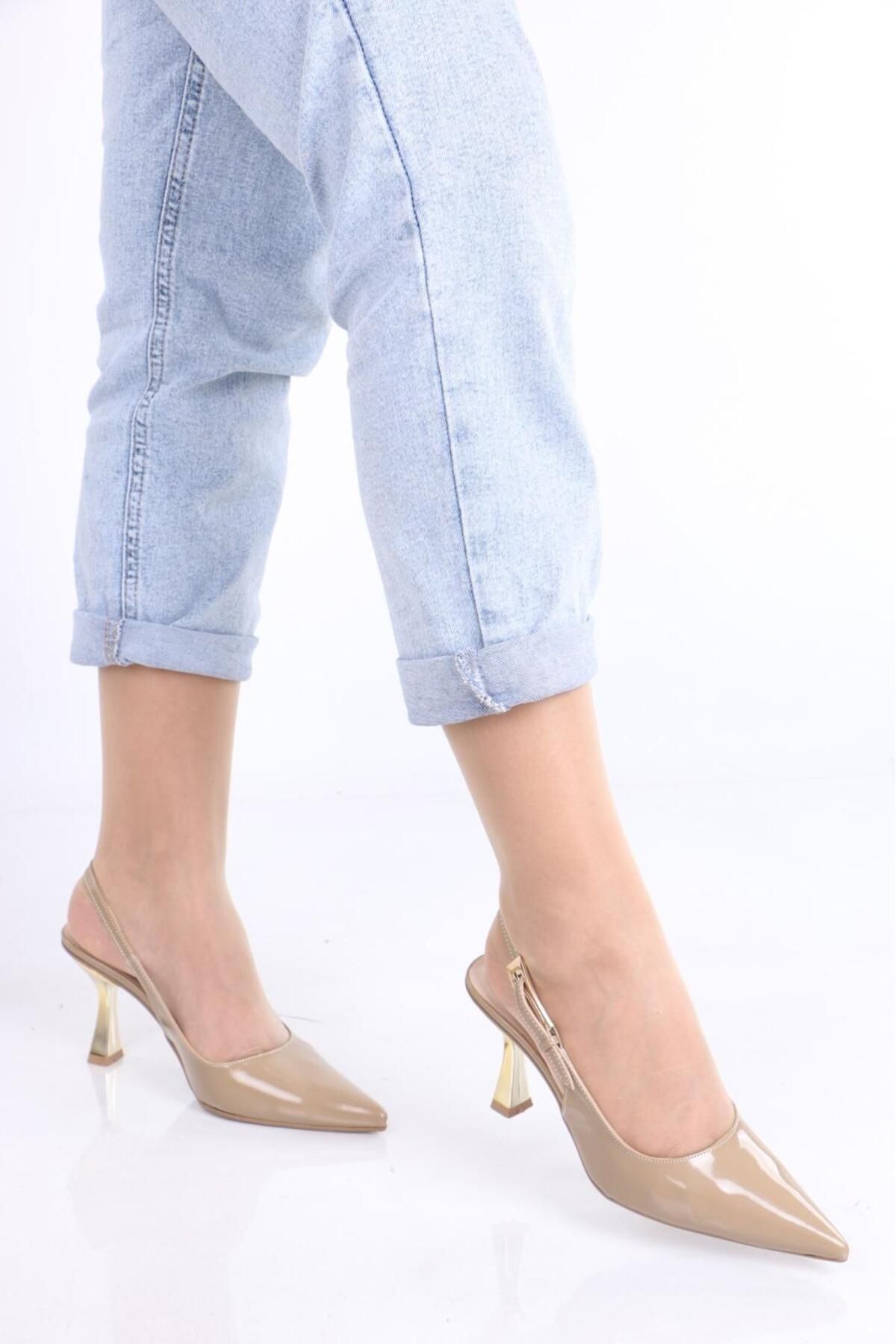 MRZ SHOES KADIN BEJ RUGAN KLASİK TOUKLU STİLETTO