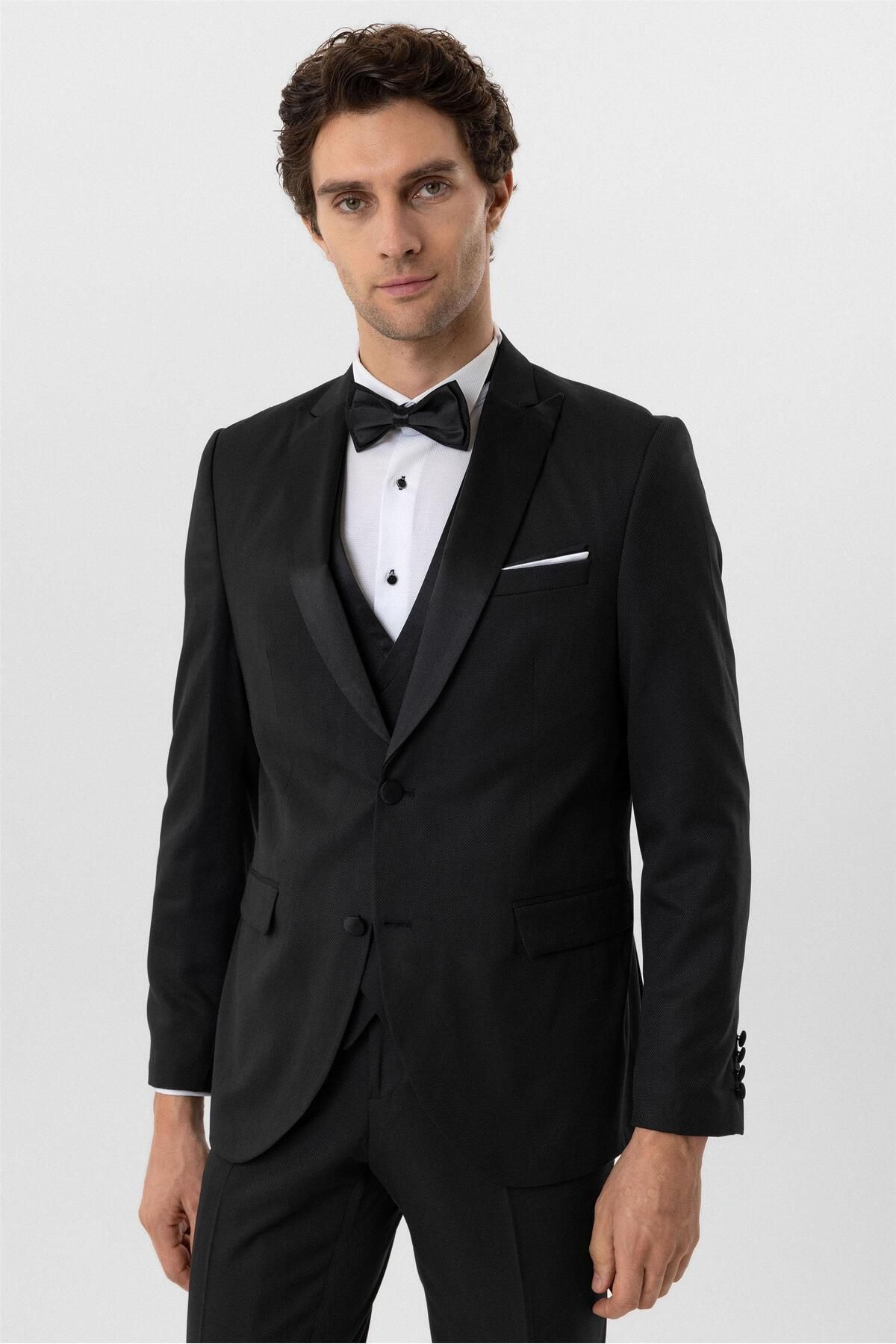 SÜVARİ Siyah Slim Fit Armürlü Sivri Yaka 6 Drop Smokin & Damatlık