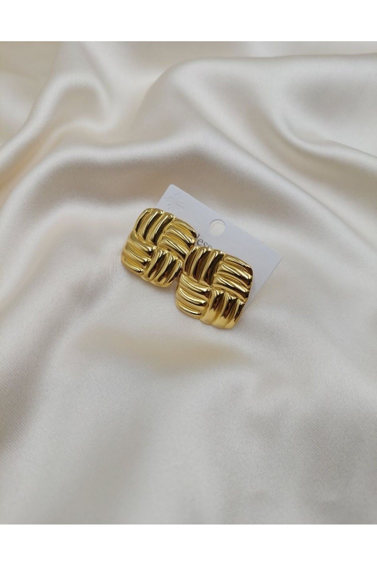 Çelik Çelik Kare Gold Renk Küpe