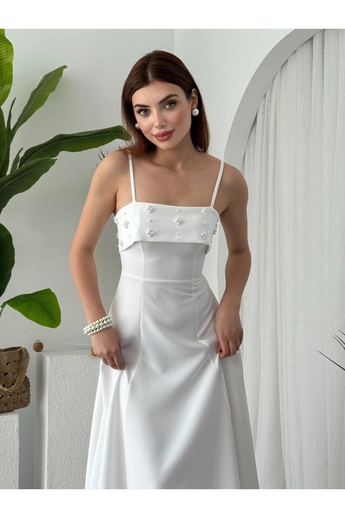 Julidress Askılı inci Taş Detaylı Midi Boy Nişan Davet Premium Dantel Elbise