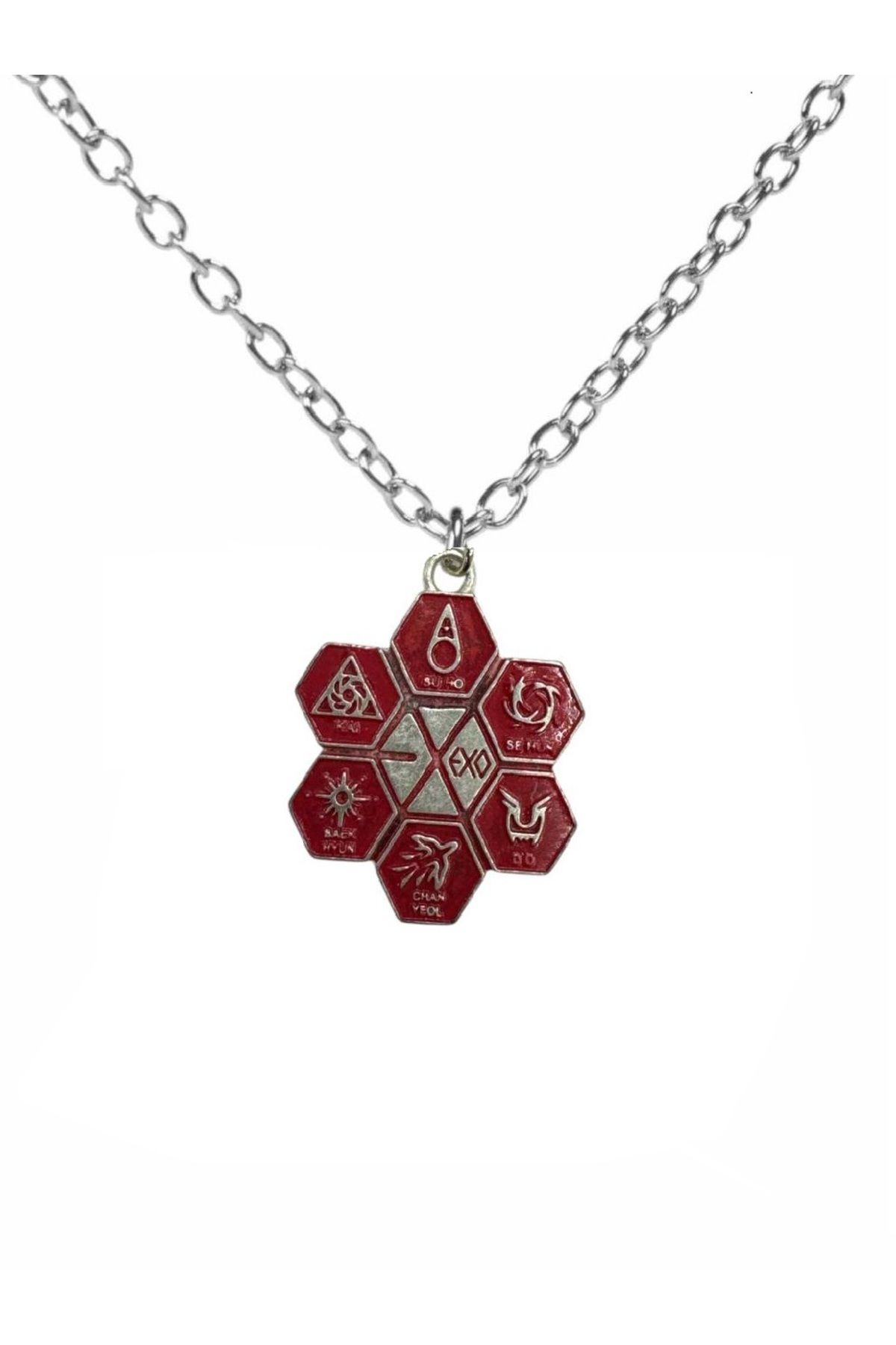 Herşey Nota KRIS KAI XIUMIN EXO Logolu Metal Kolye – 60 cm Zincir | Gümüş Renk Unisex Kpop Aksesuarı