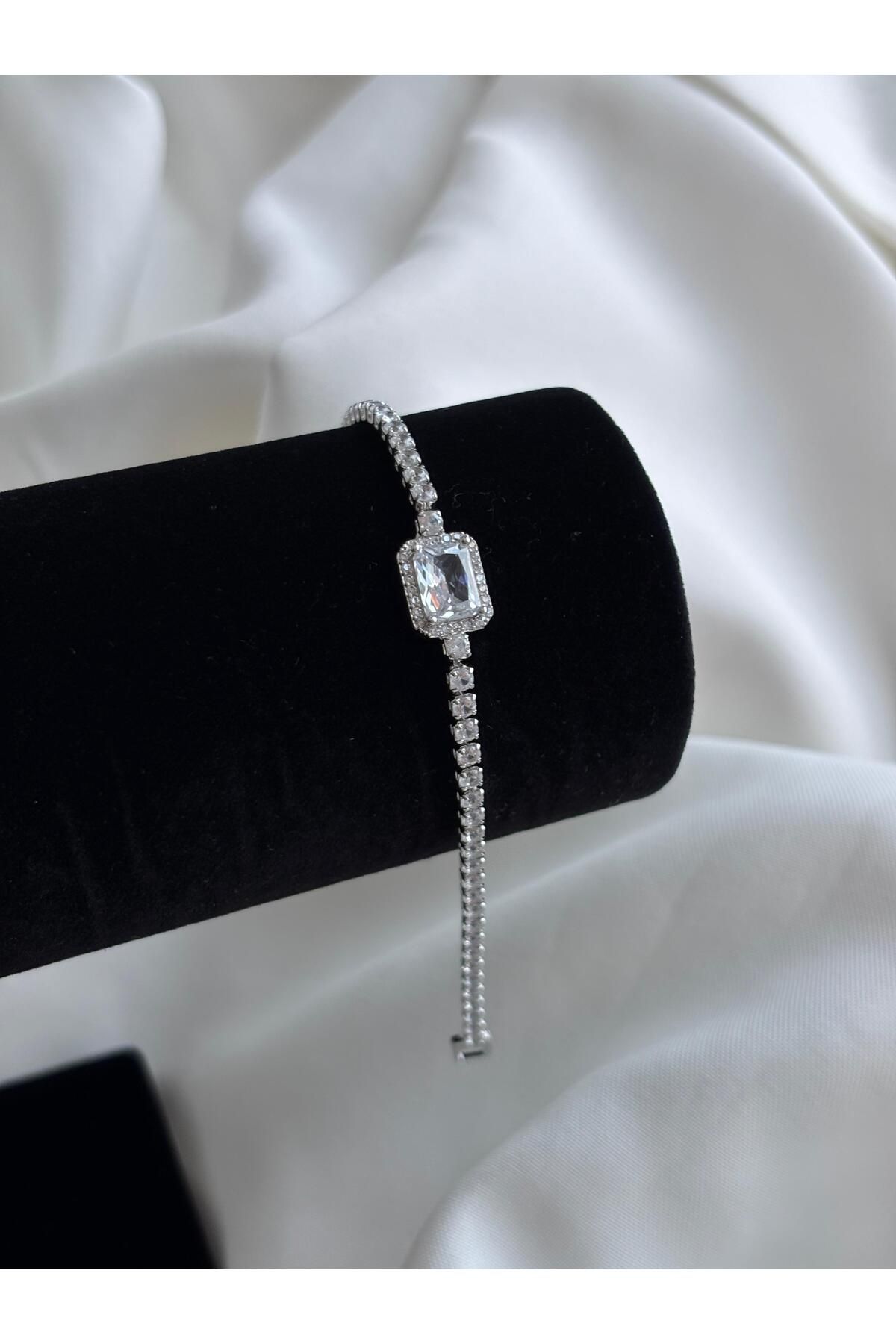 Bellamy Jewelry Baget Taşlı Bileklik - Silver