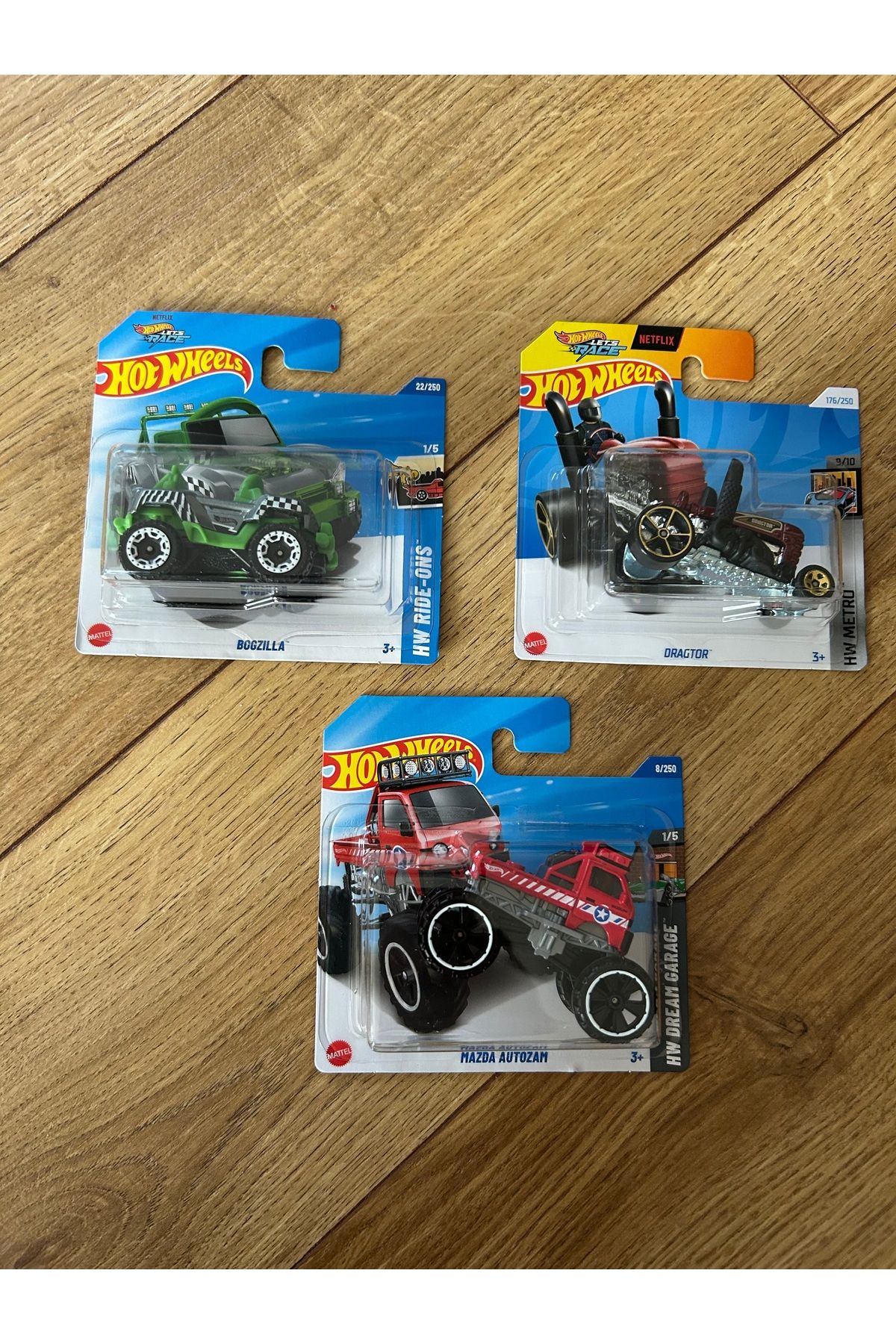 Hotwhells Hotwheels 3 adet araba