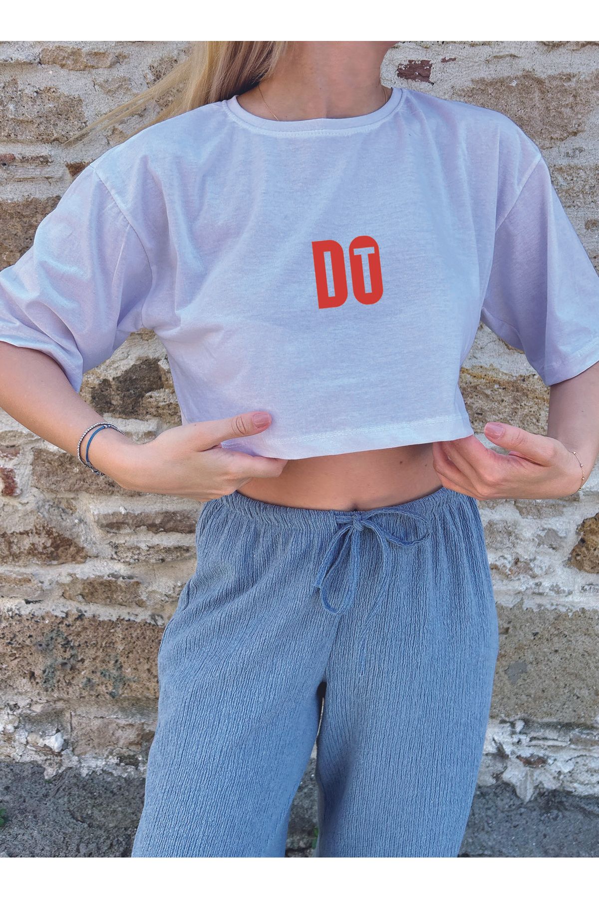 ClubSpaceAstro Kadın Oversize Crop Tişört – DO IT Baskılı |Terletmeyen Kumaş | Dinamik ve İlham Veren Stil