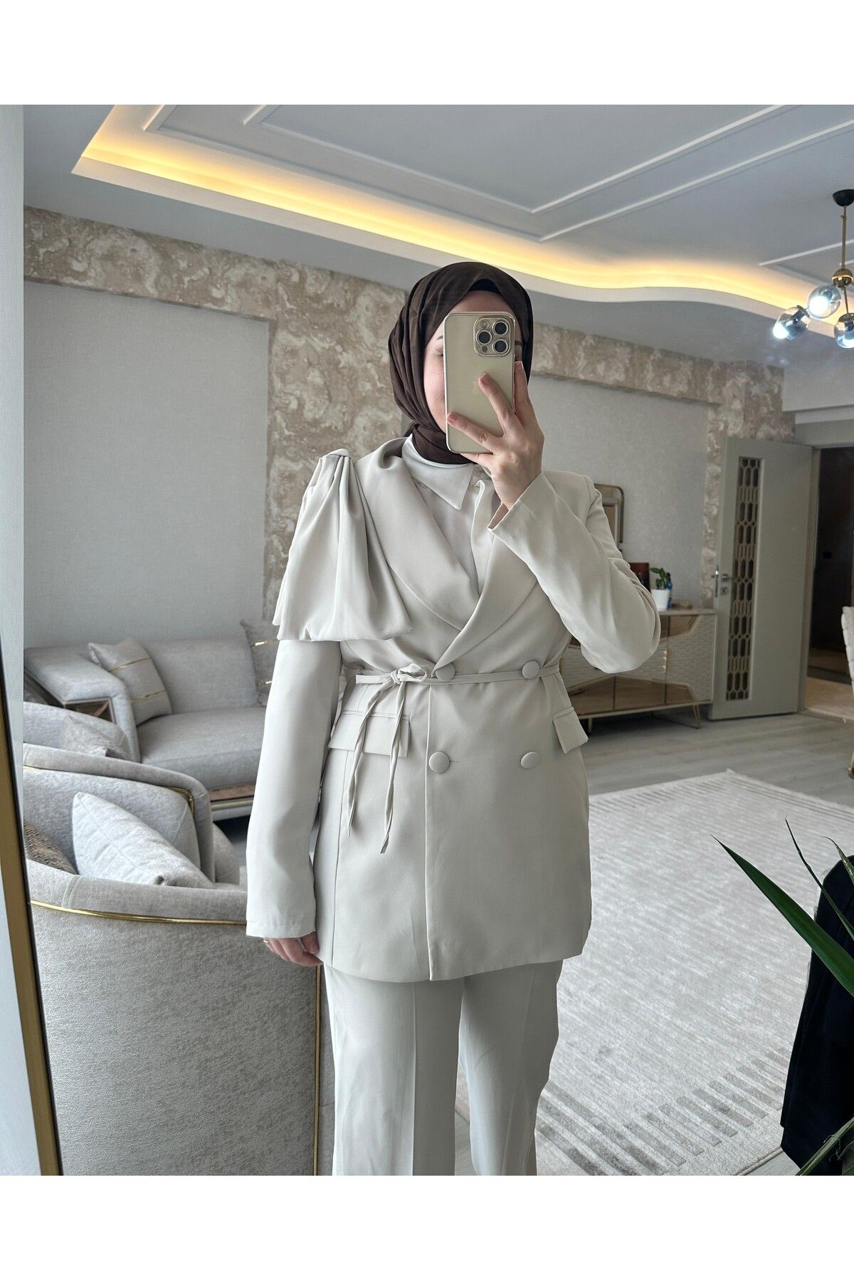 Nuesscollection Samira Omuz Aksesuarlı Ceket Takım