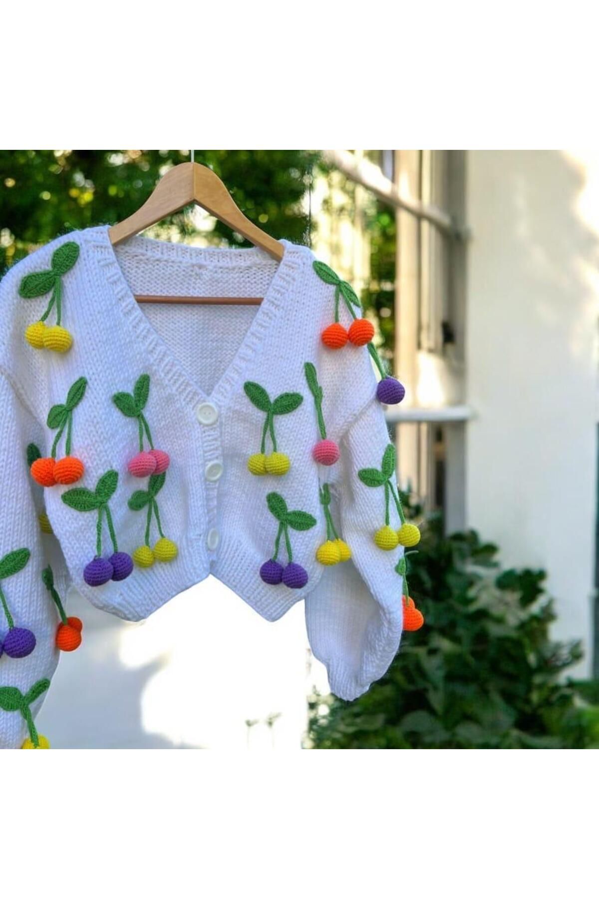 Charme Elegant el örgüsü kirazlı hırka