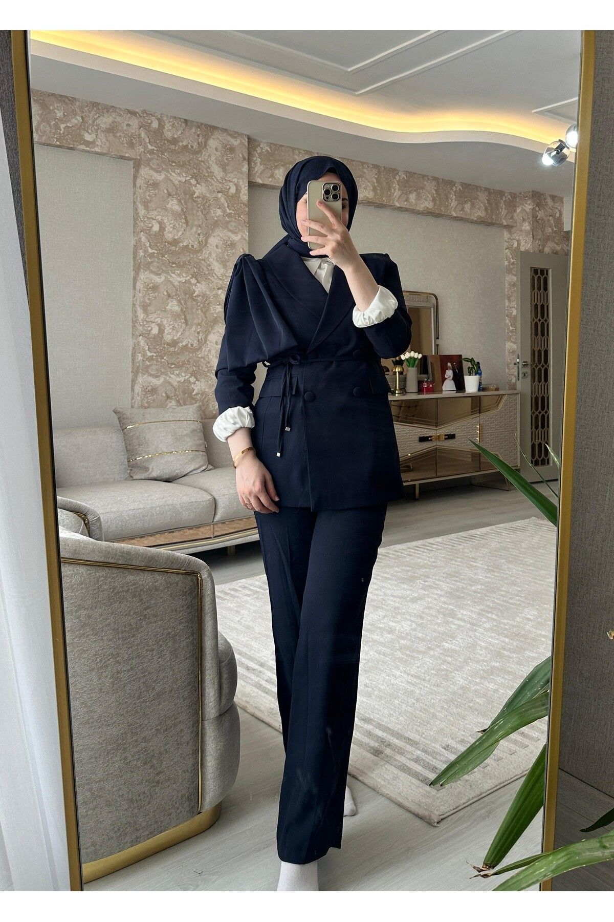 Nuesscollection Samira Omuz Aksesuarlı Ceket Takım
