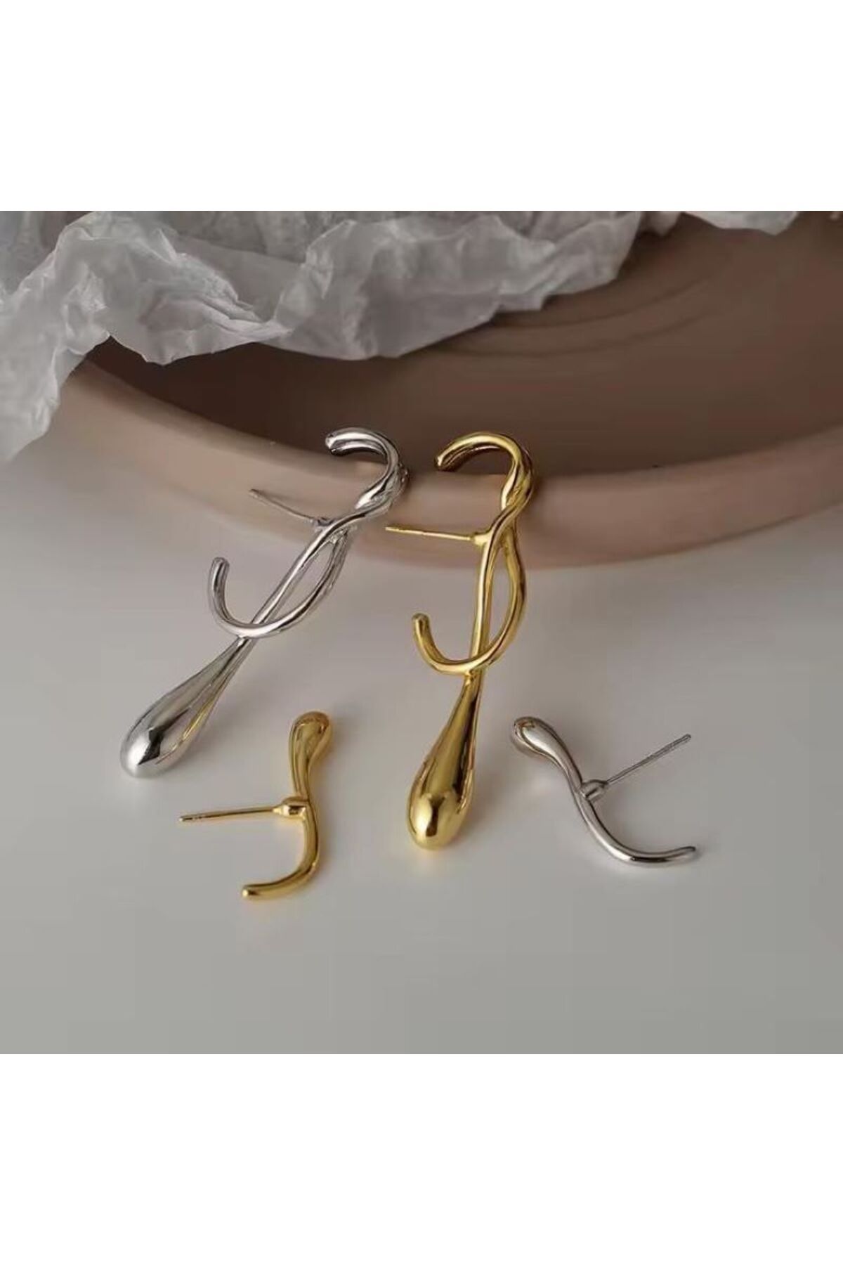 HISCOSMETIC Kadın Silver Asimetrik Su Damlası Küpe