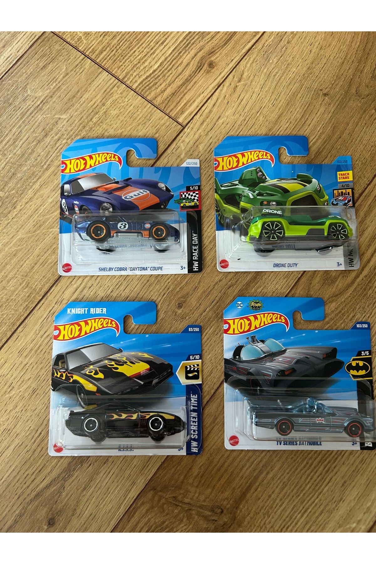Hotwhells Hotwheels 4 adet araba
