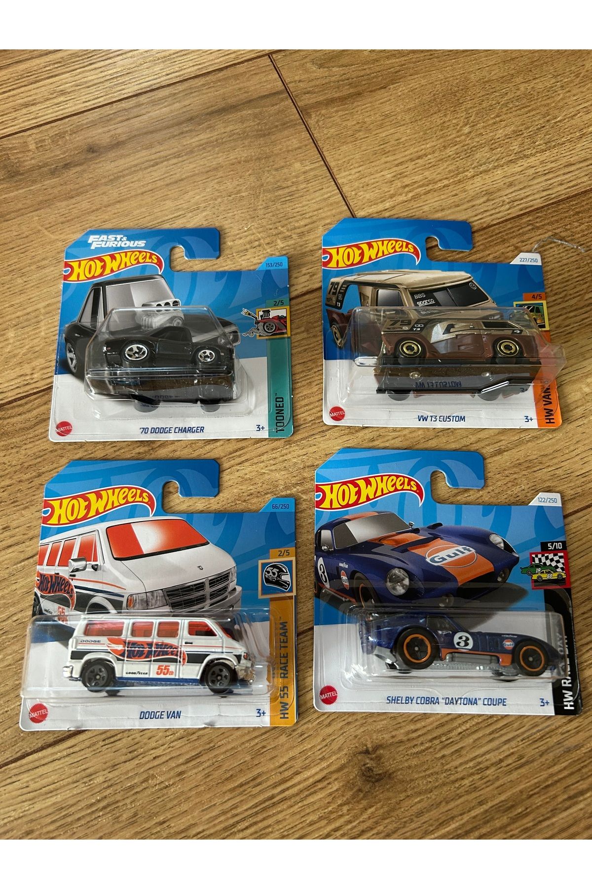 Hotwhells Hotwheels 4 adet araba