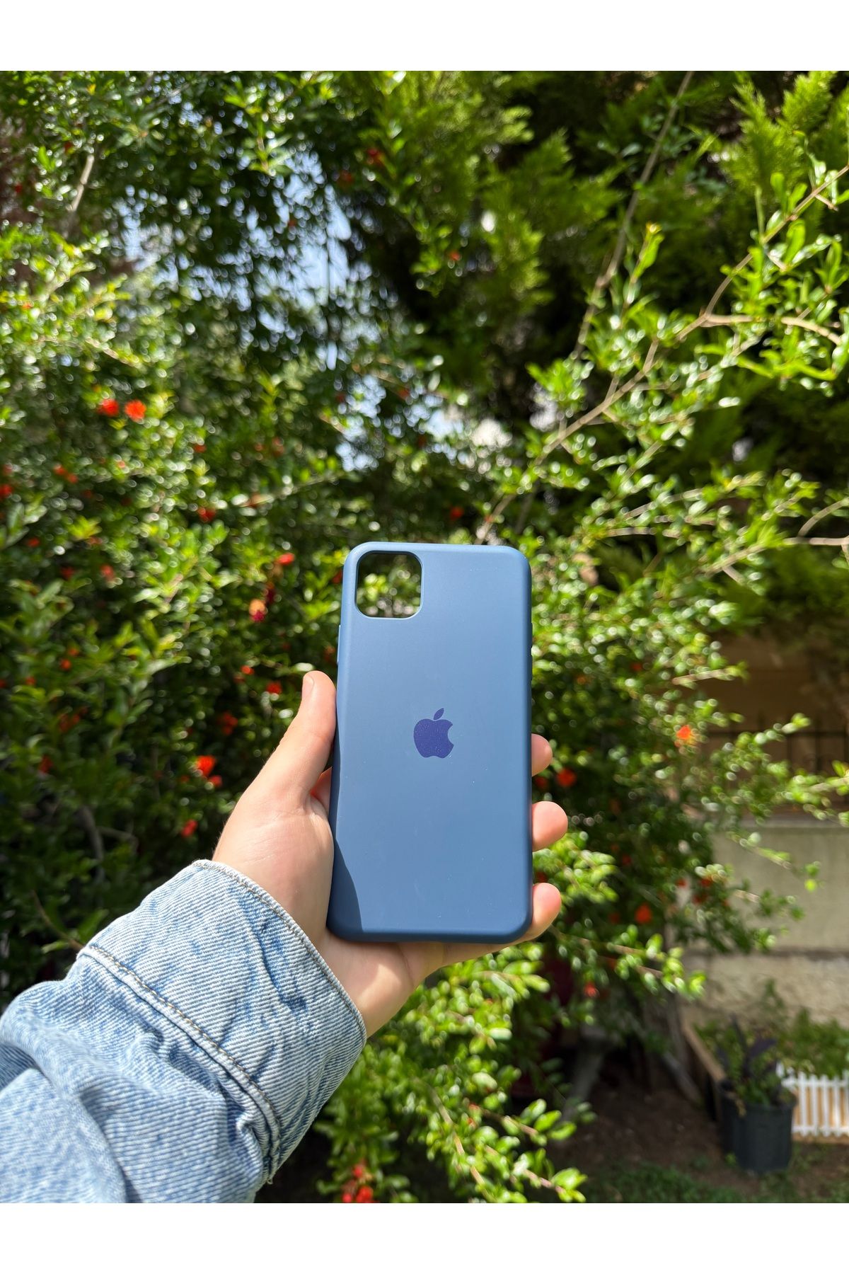Thelioncase Apple iPhone 11 Pro Max Lansman Uyumlu İçi Kadife Silikon Kılıf