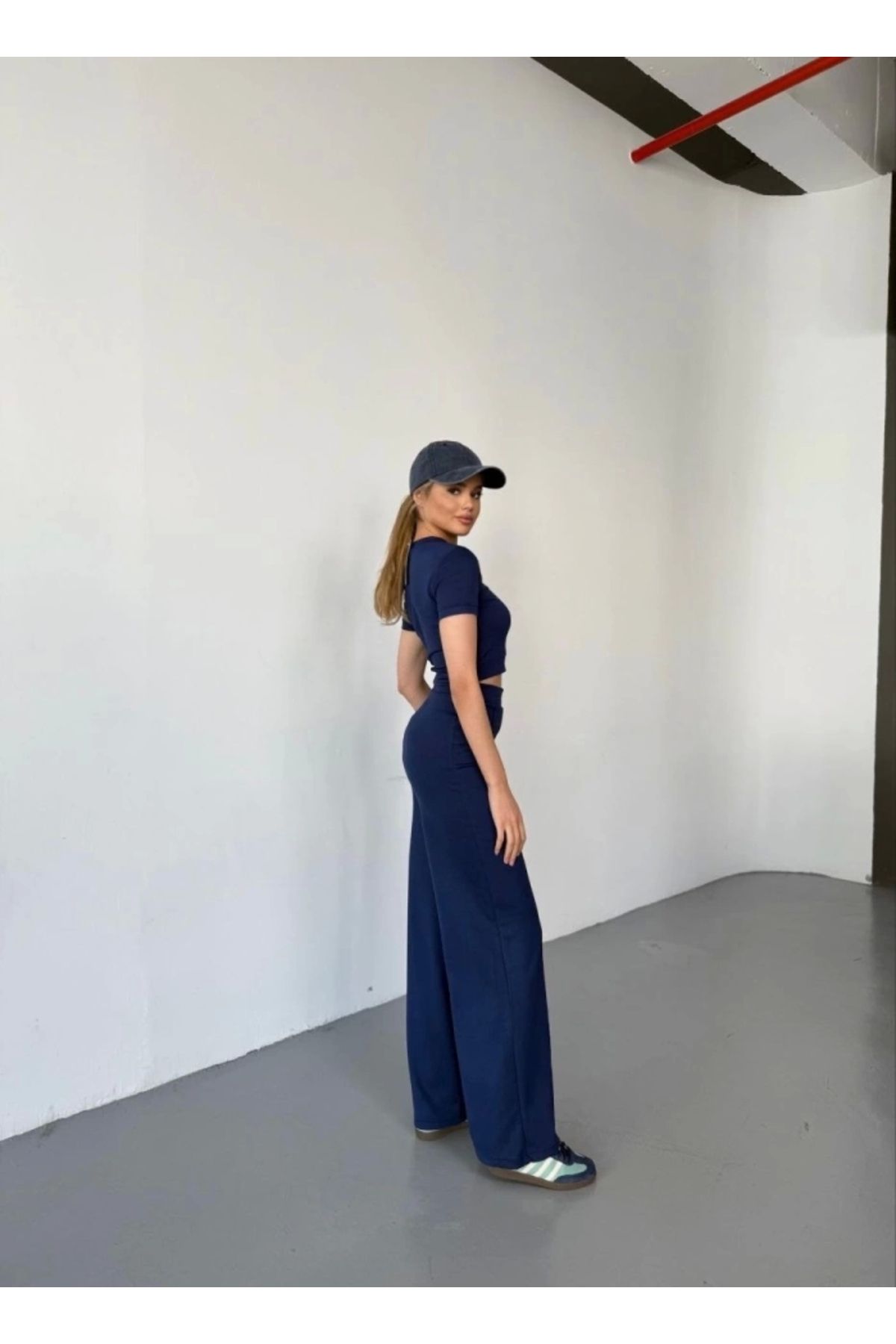 nedo7 Osy Modal Yumuşak Dokulu Kumaş Kısa Kollu Crop Rahat Pantalon Ikili Takım - Lacivert