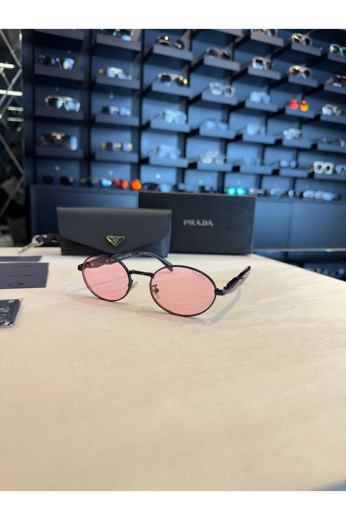 Bubbleatelier Pembe cam polarize güneş gözlüğü