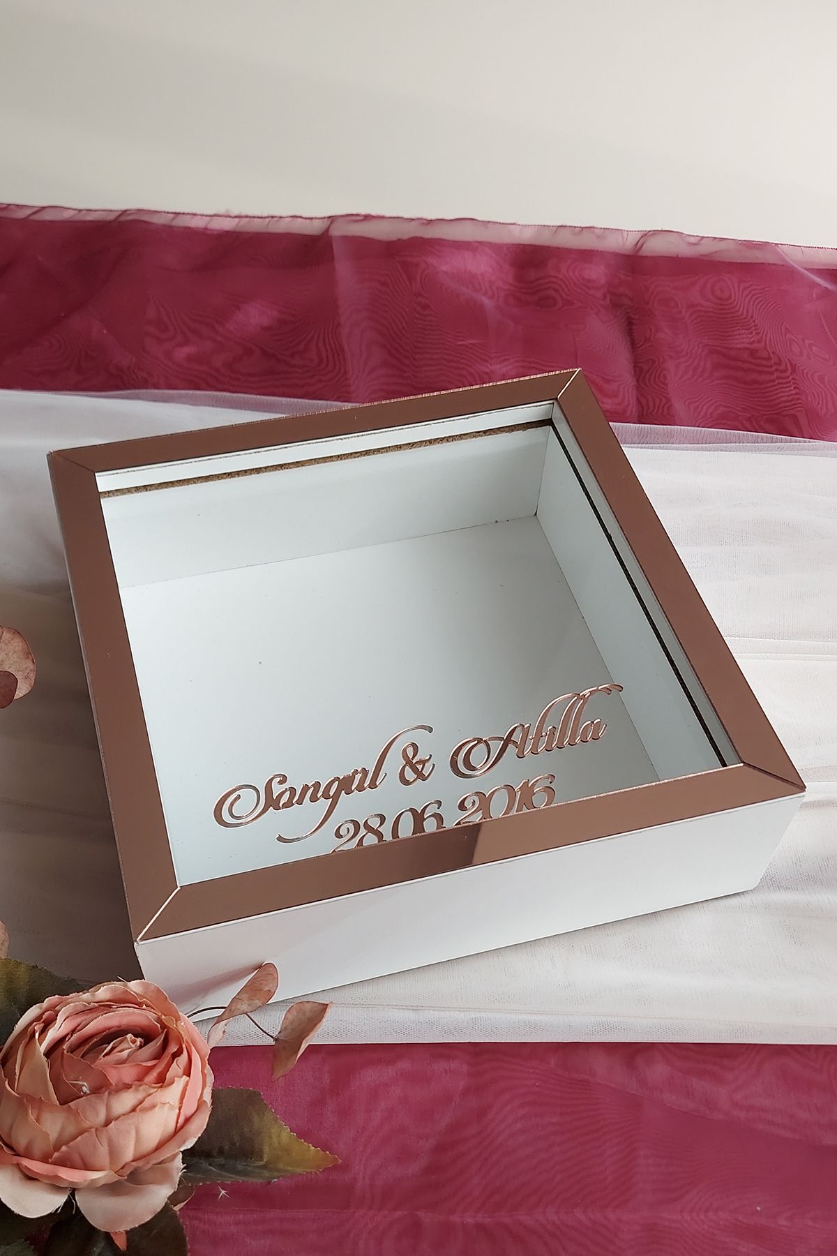 HKM Ticaret-25x25 Cm White-rose Deep Memory Frame with Flat Background Name and Date!Deep Frame 3
