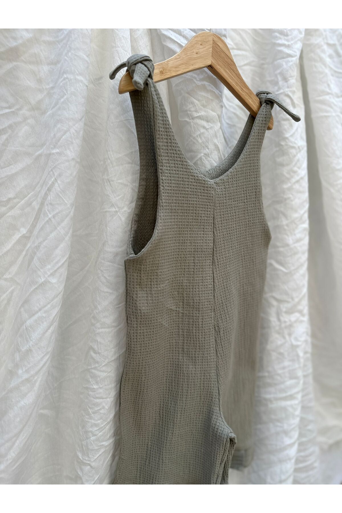 BabyDia-Off Shoulder Jumpsuit 2