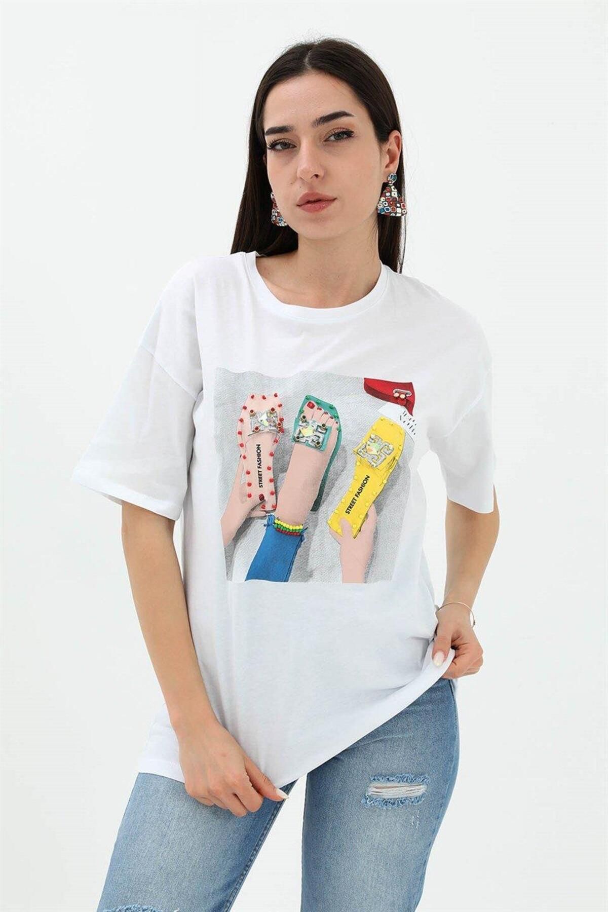 LLOHA Bisiklet Yaka Terlik Baskılı T-shirt - Beyaz