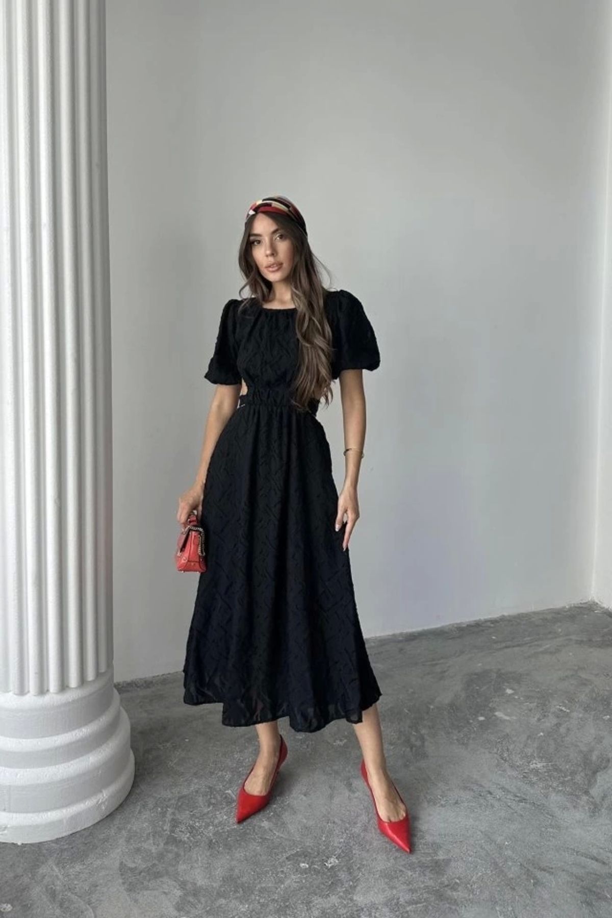 Butik Siyah Balon Kol Kuşaklı Elbise