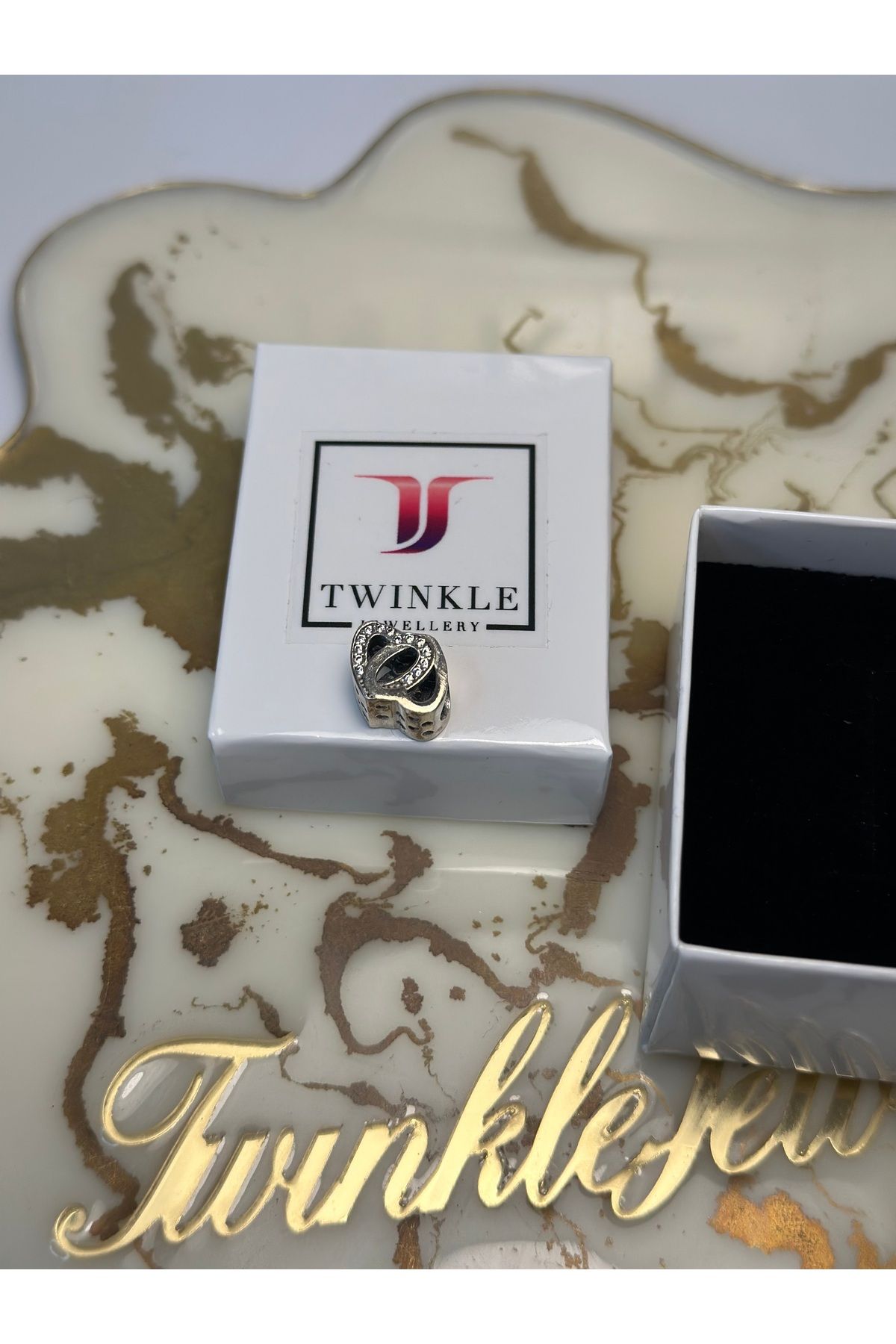 Twinkle Jewellery İç içe Geçmiş Kalp Charm