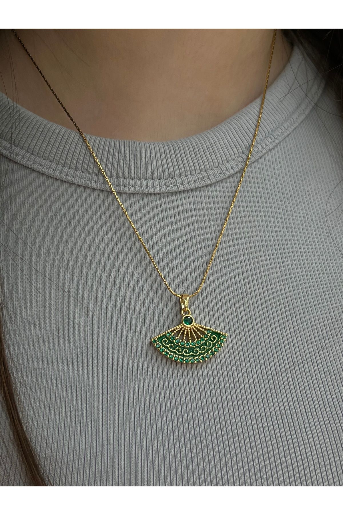 Twinssis Accessories Çelik Zirkon Taşlı Yelpaze Kolye