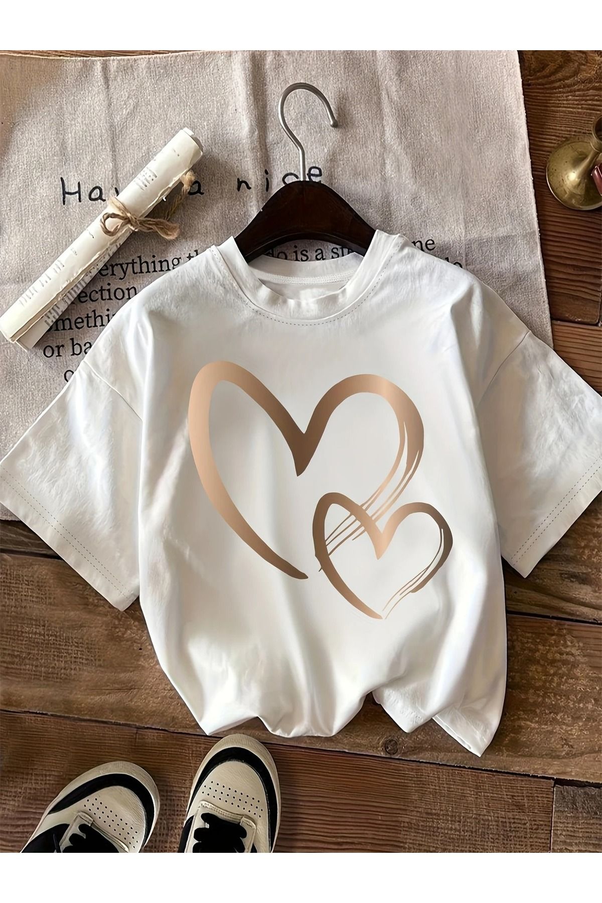 WOODROFFE Kadın Gold Kalp Baskılı Oversize Bisiklet Yaka T-shirt
