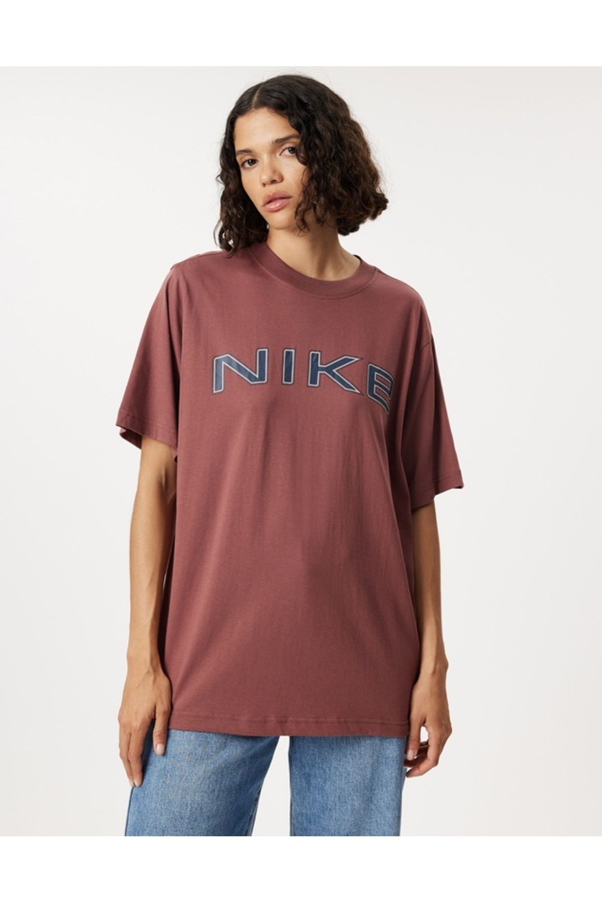 Nike Sportswear Phoenix Graphic Loose Short-Sleeve Kahverengi Kadın T-shirt