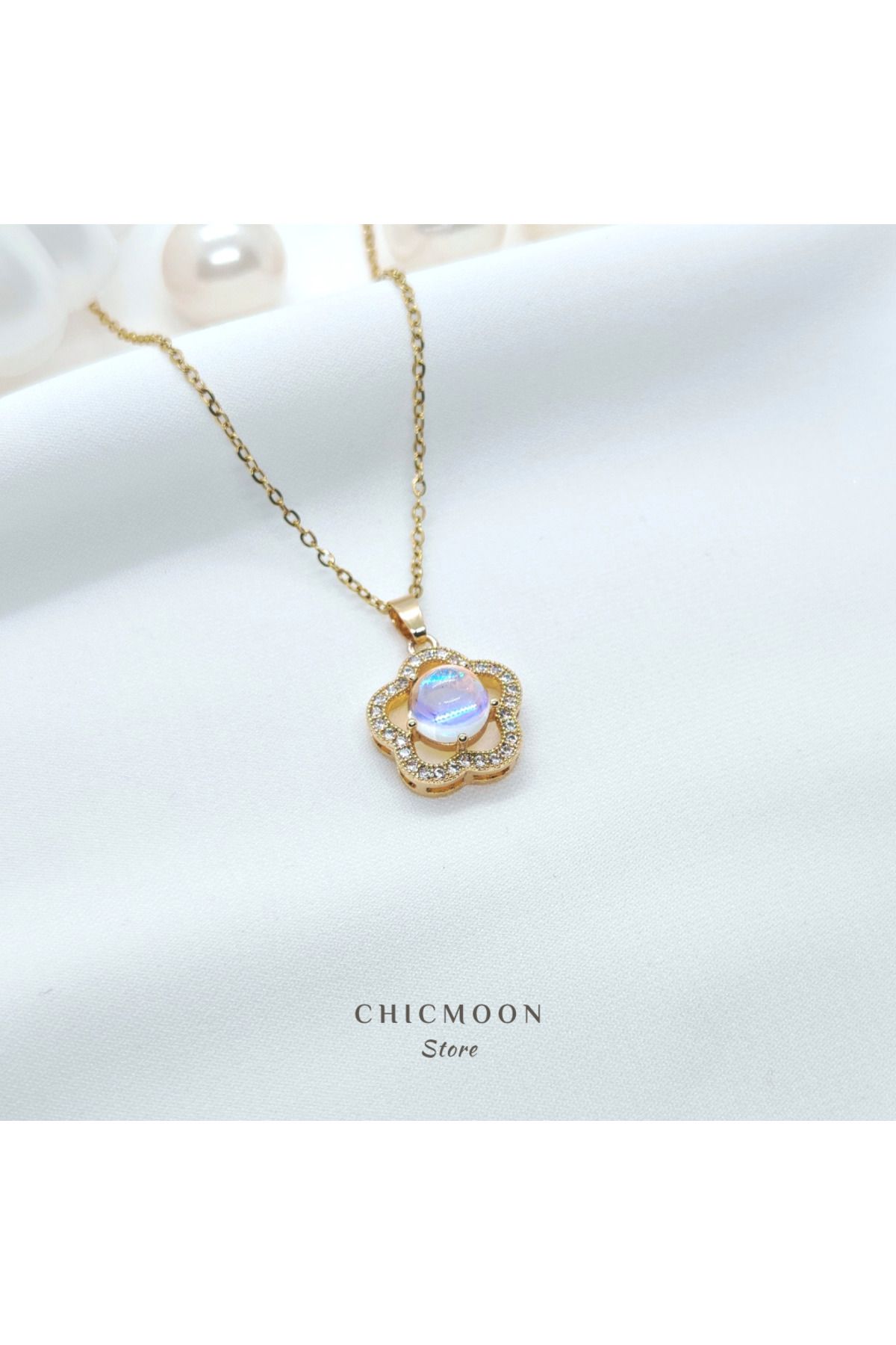 CHICMOON STORE Çelik Altın Rengi Taşlı Çiçek Kolye