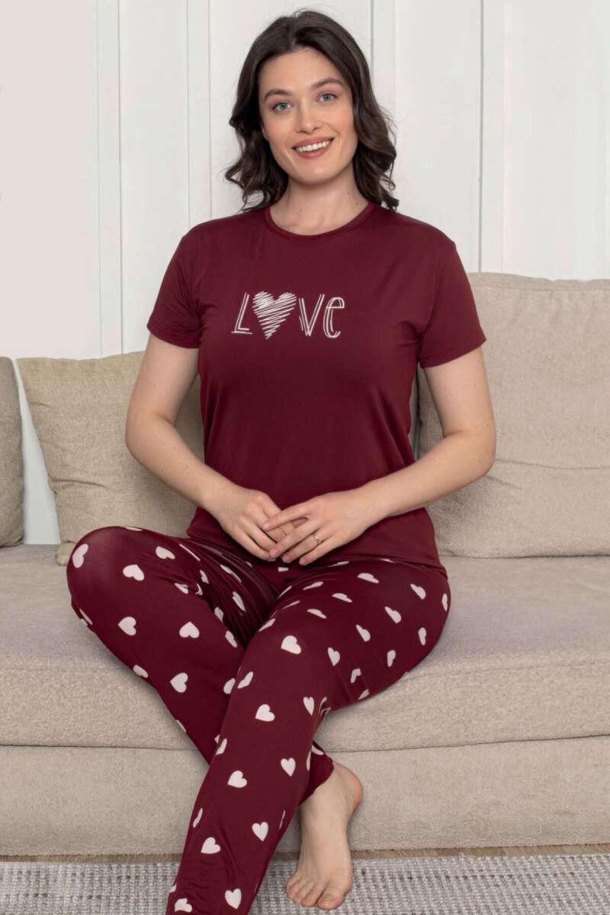Işılay love yazılı bordo renkli milan kumaş kısa kollu pijama takımı