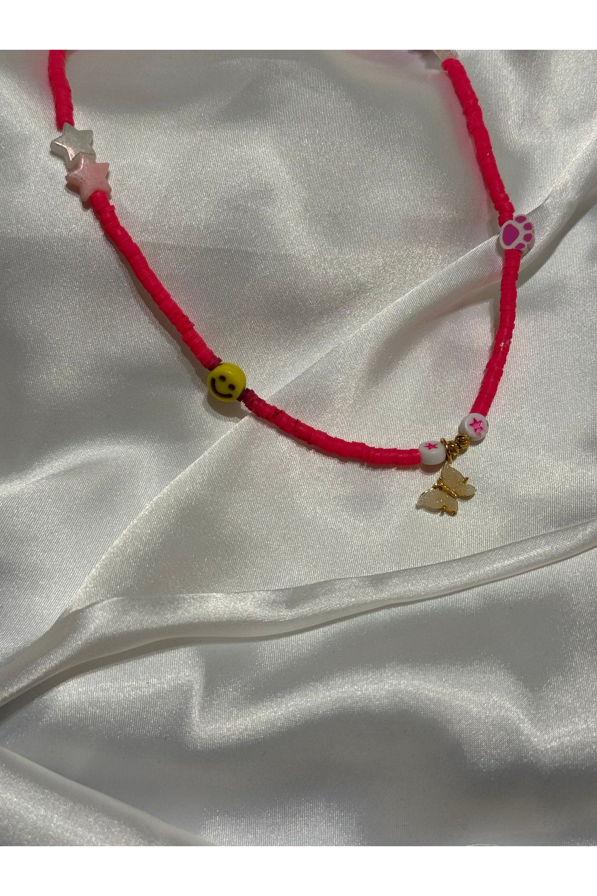 November Accessories Kelebek Uçlu Emoji Detaylı Fimo Boncuk Kolye