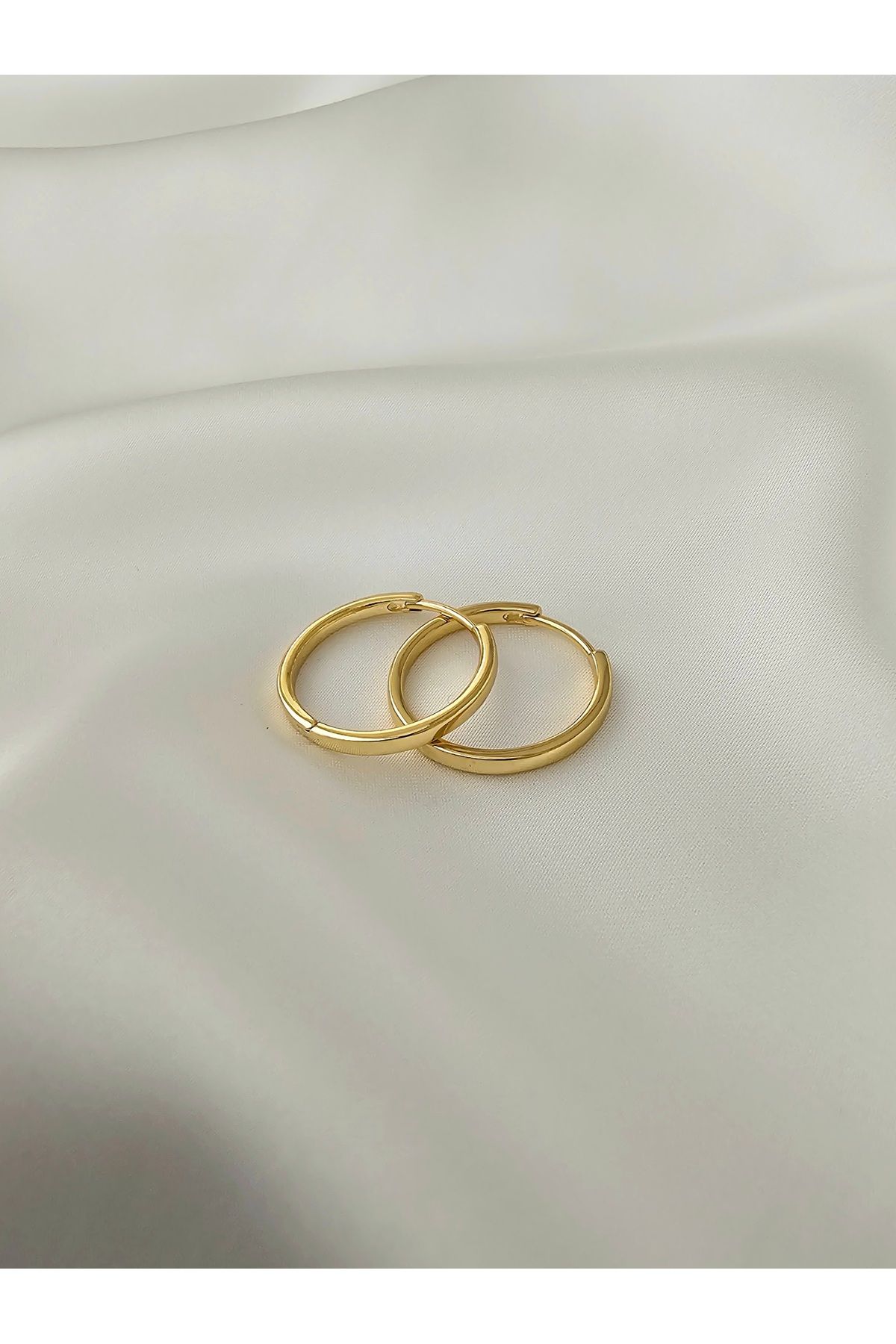Zivazer Store Kadın kararmaz çelik 14k altın renginde halka küpe