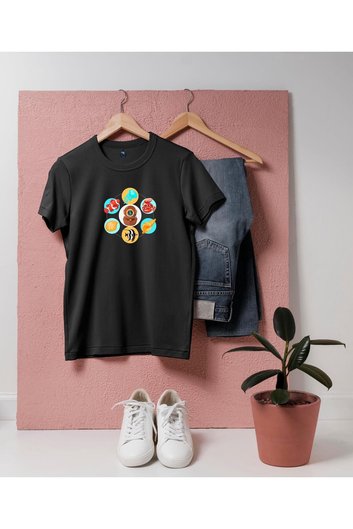 bahriyeli.jpeg Oversize Dalgıç Dalış kaskı ve Balıklar Tasarım unisex T-shirt