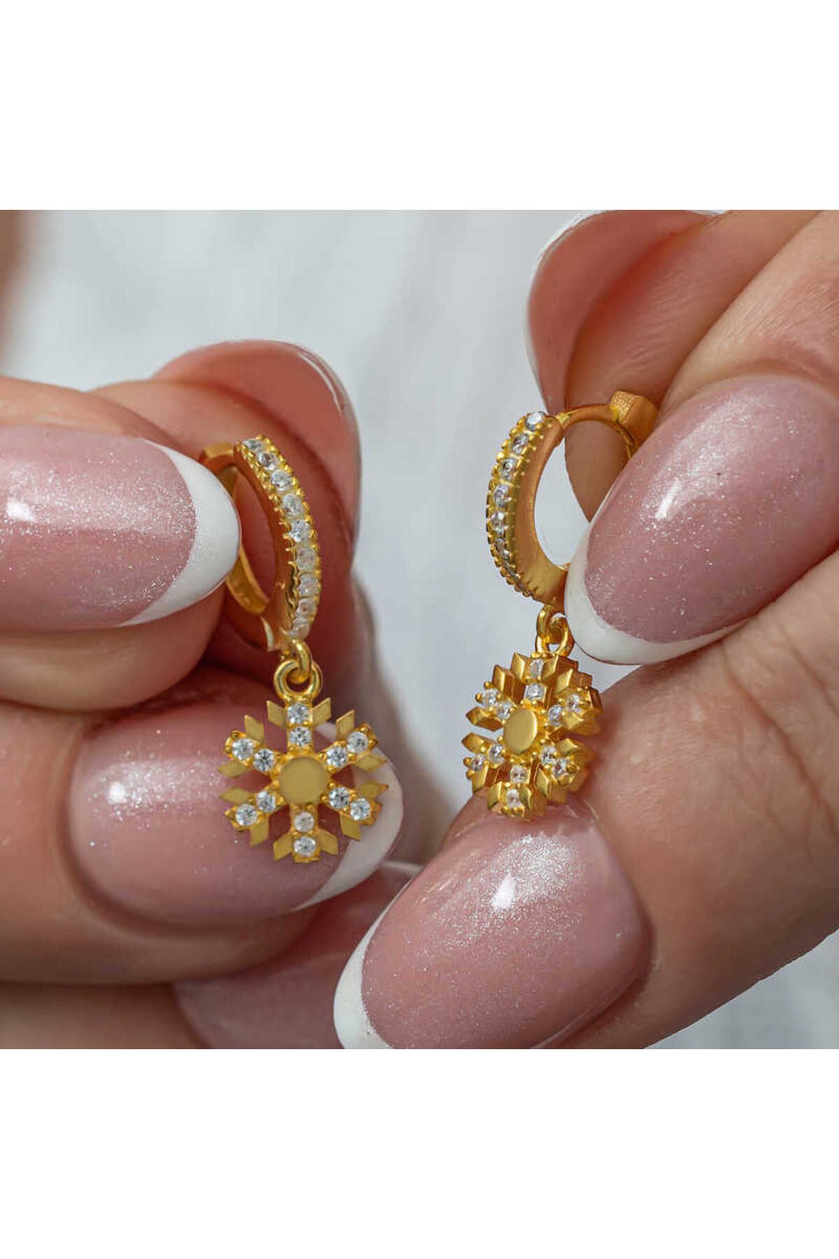 Huramarketing Gümüş Sallantılı Gold Kar Tanesi Kadın Küpe