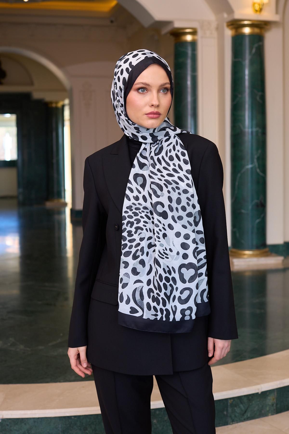 İpekhan İpekhan Soft Şal Beyaz Gri Leopar3050-04