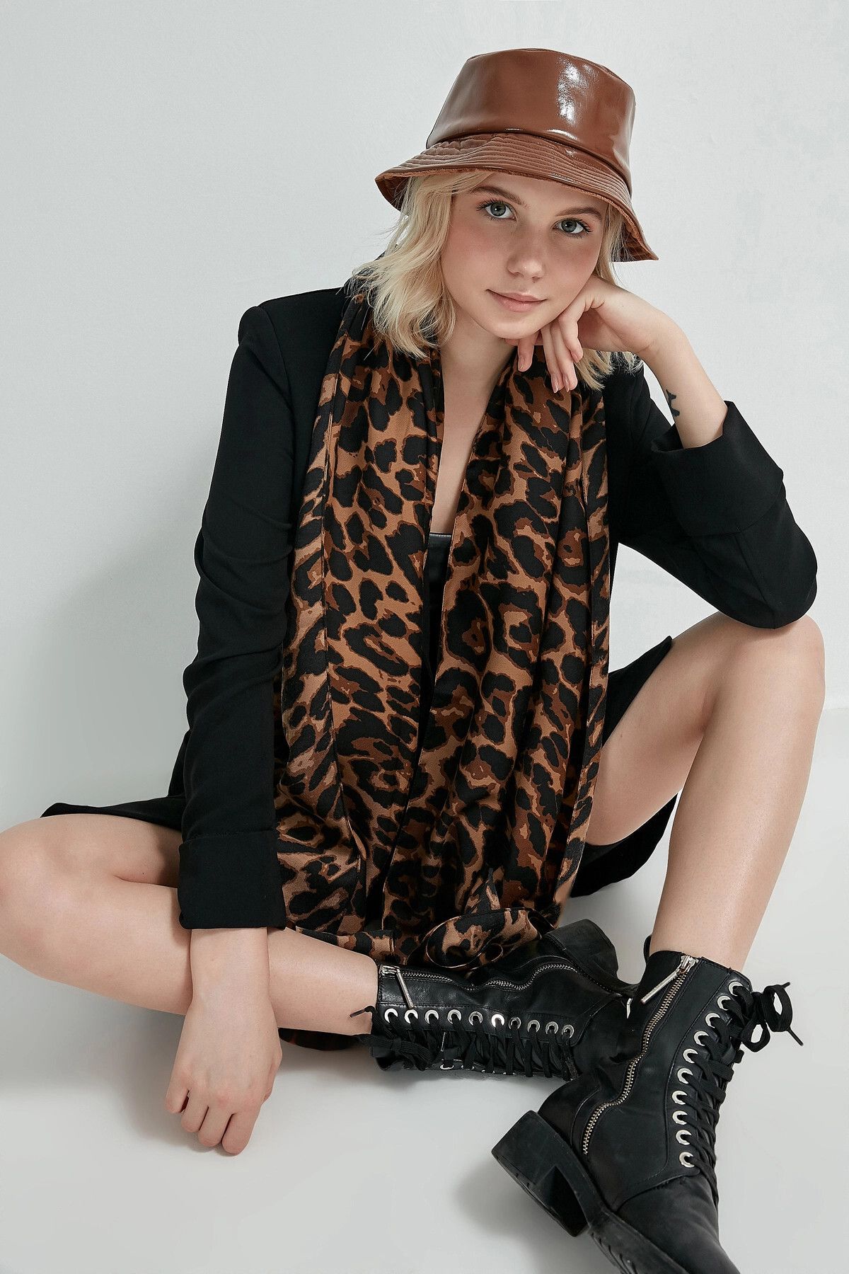 bacc Kahverengi Leopar Desenli Şal BCNSV-2510862
