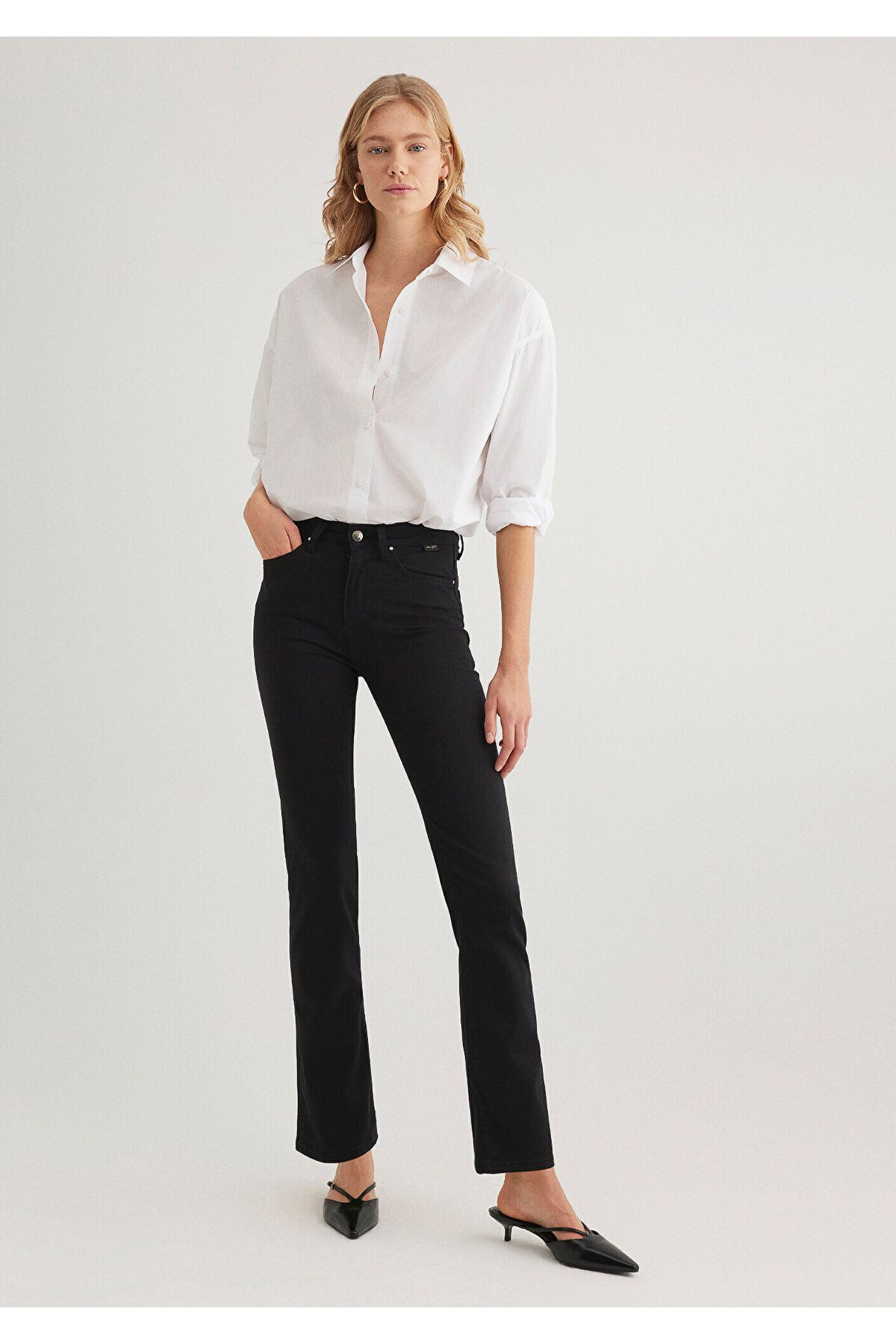 complete the look image