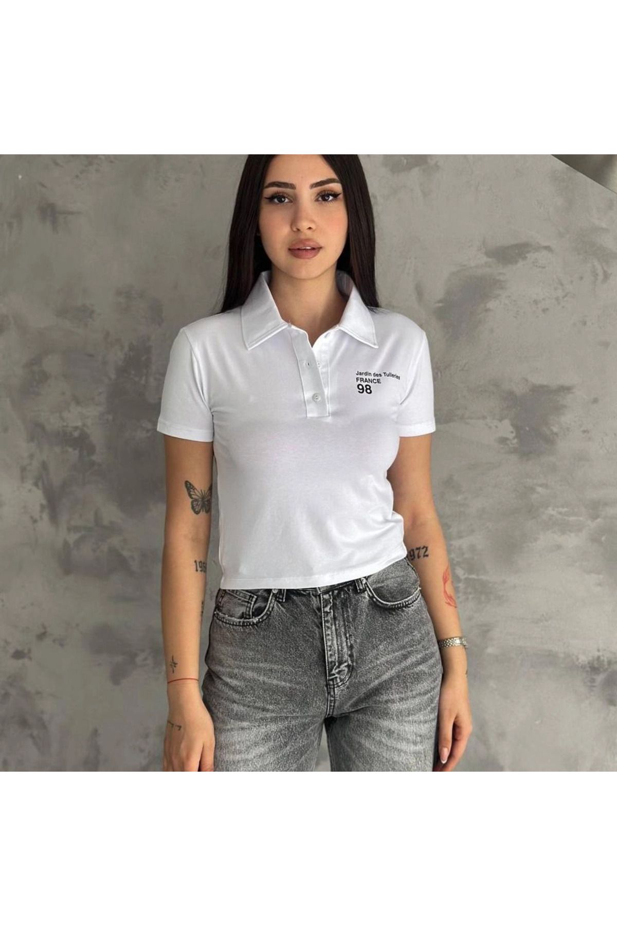 By Nilgün Akay Polo Yaka Crop