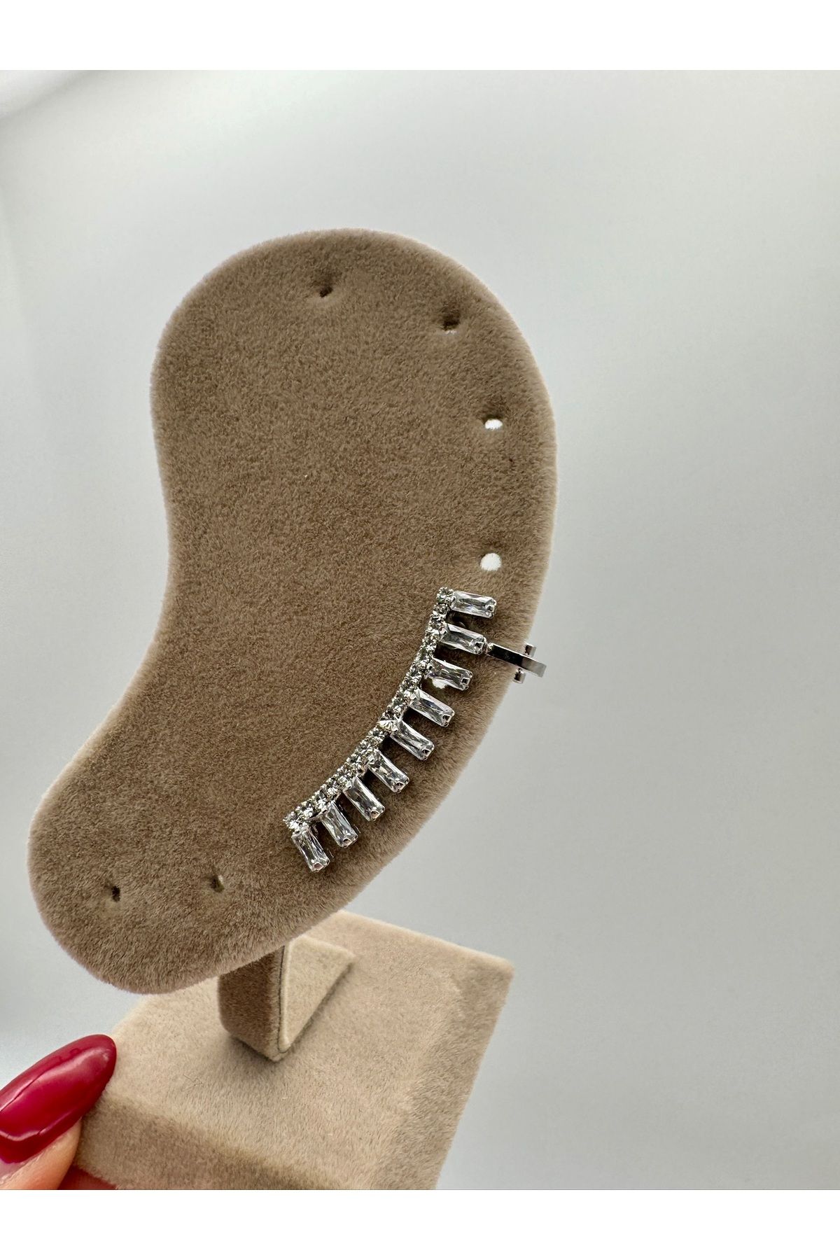 Chanceux Accessories Özel Seri Baget Taşlı Kavis Küpe