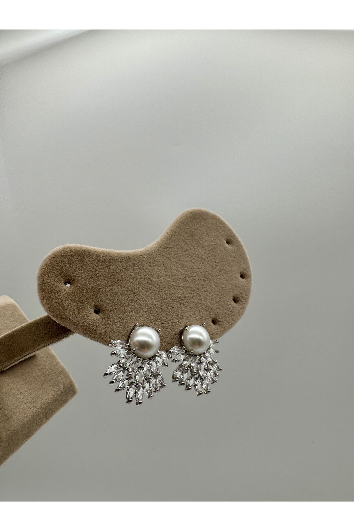 Chanceux Accessories Özel Seri Taşlı İncili Küpe