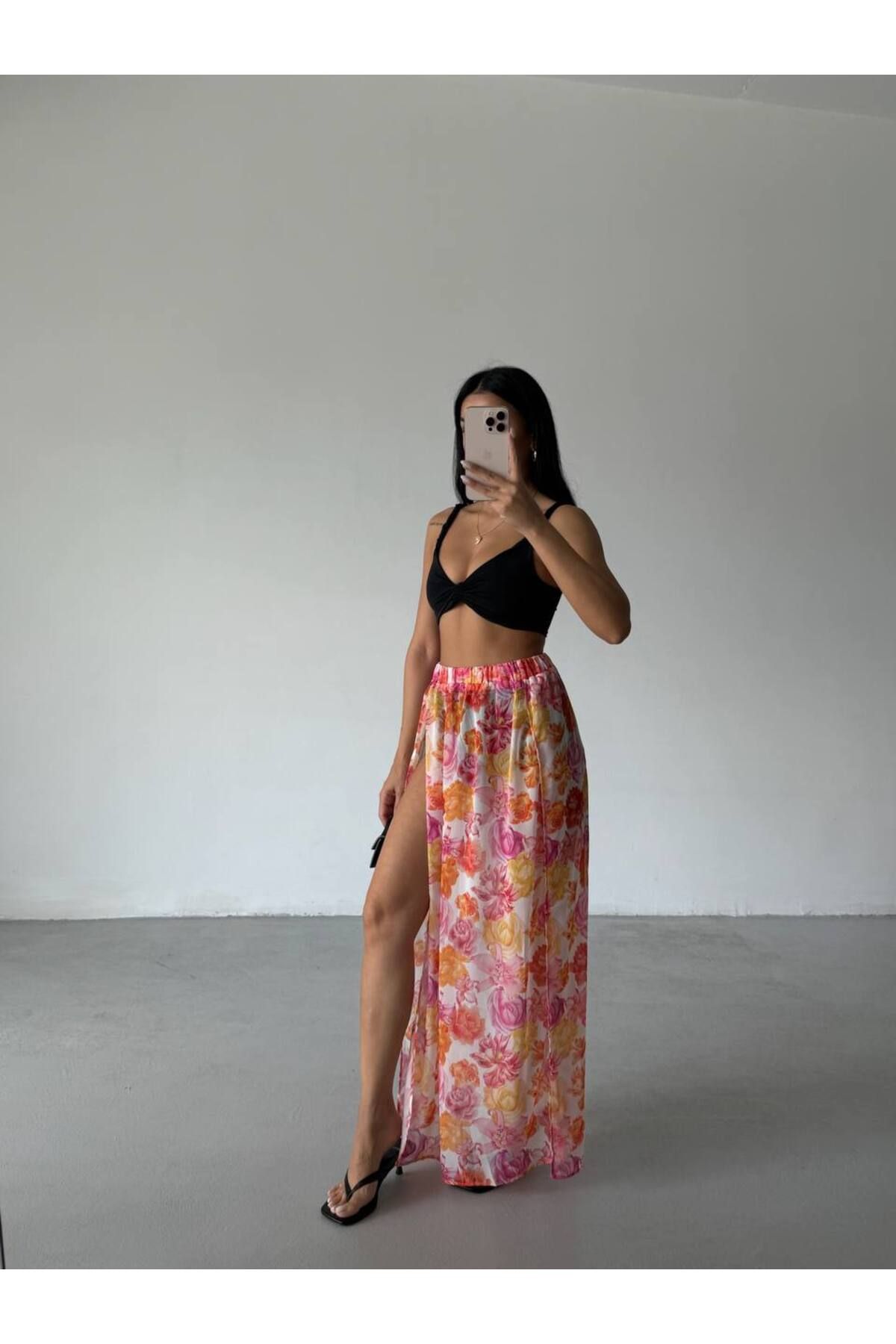 Castivo Fashion Plaj Esintisi Yırtmaçlı Çiçekli Pareo Etek