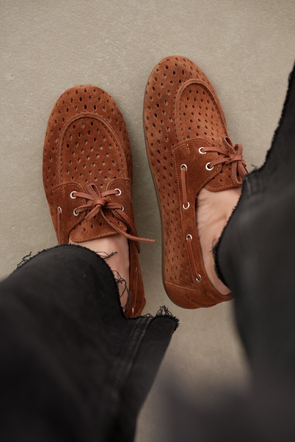 selinshoes Glosie Delikli Bağcık Detaylı Hakiki Deri Kadın Loafer- TABA