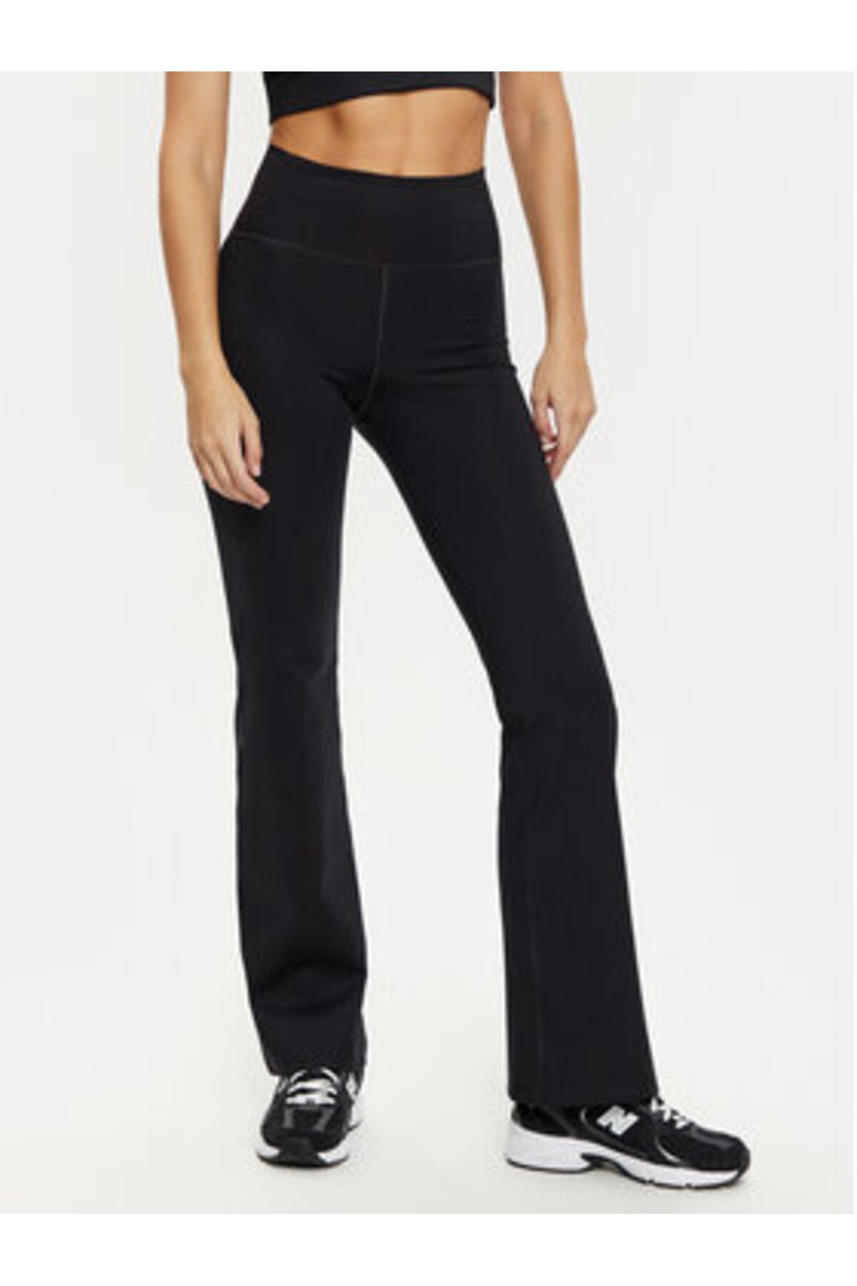 complete the look image