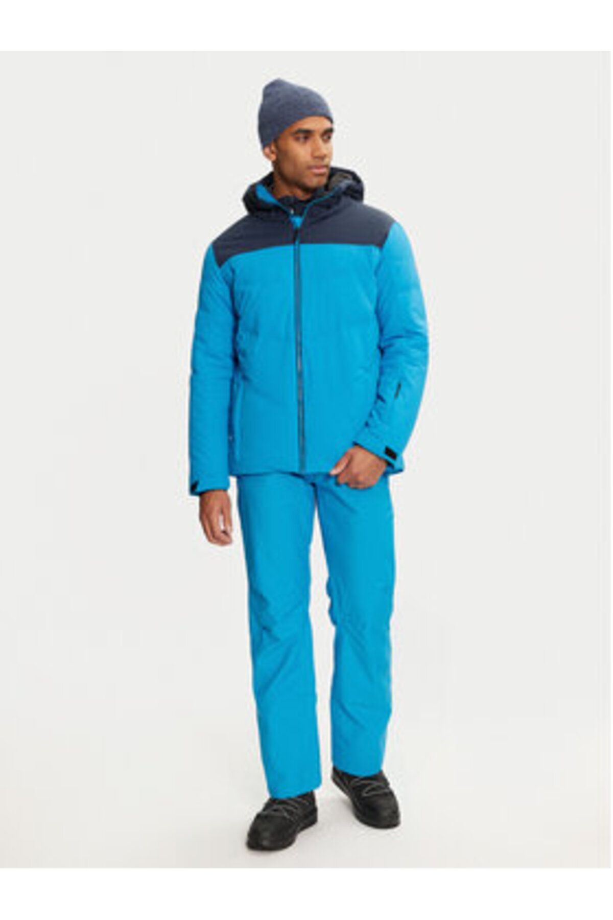 complete the look image