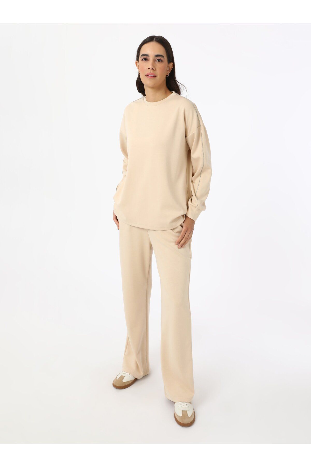 complete the look image