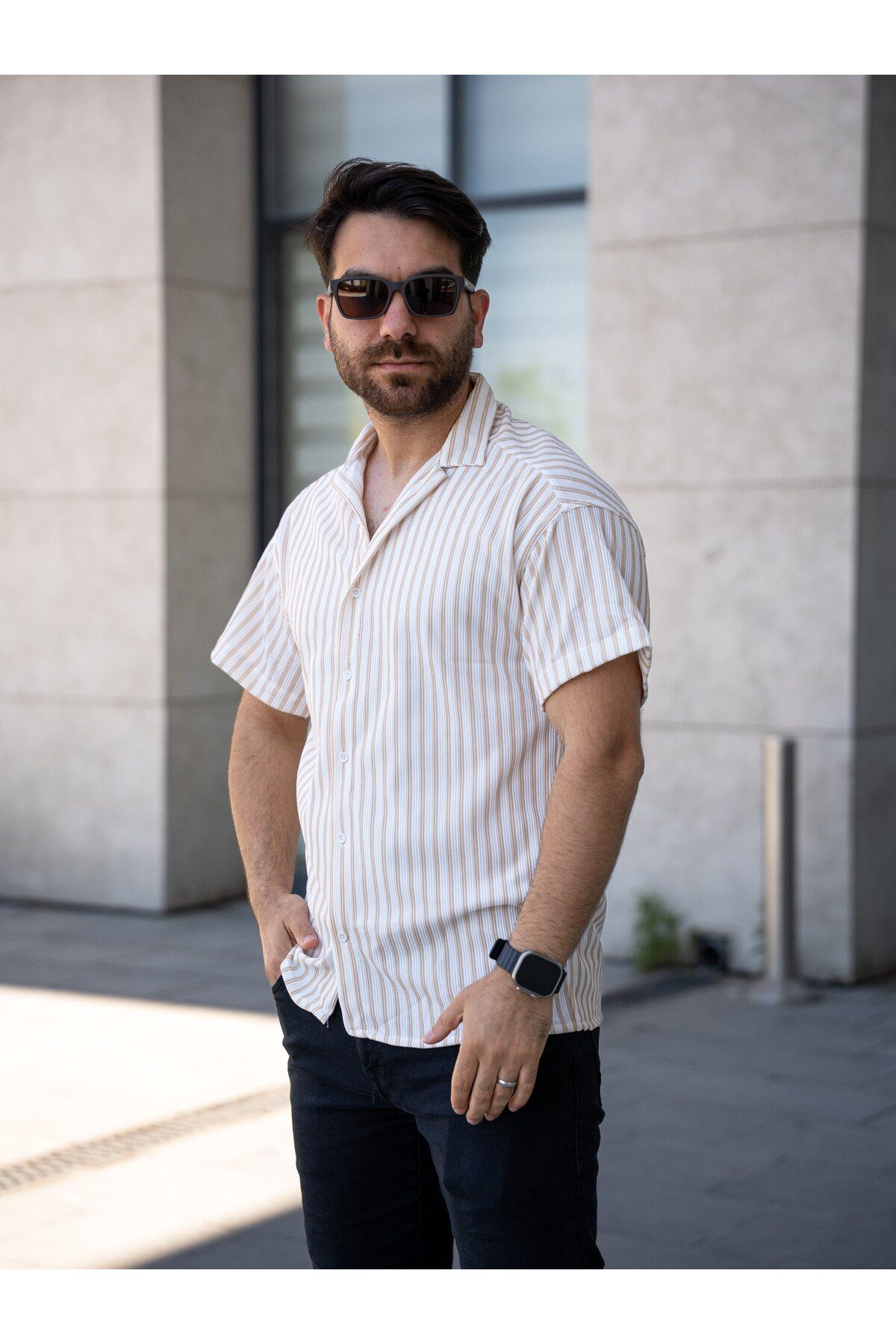YONEZ MODA Erkek Rahat Kalıp Burgu Kısa Kol Çizgi Detaylı Gömlek