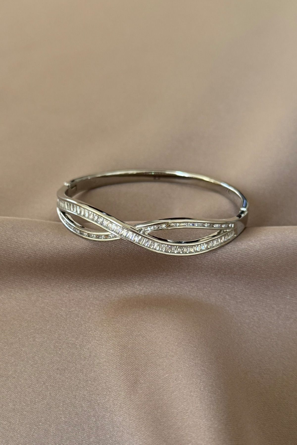 laria jewelry Taşlı Sonsuzluk Kelepçe Bileklik