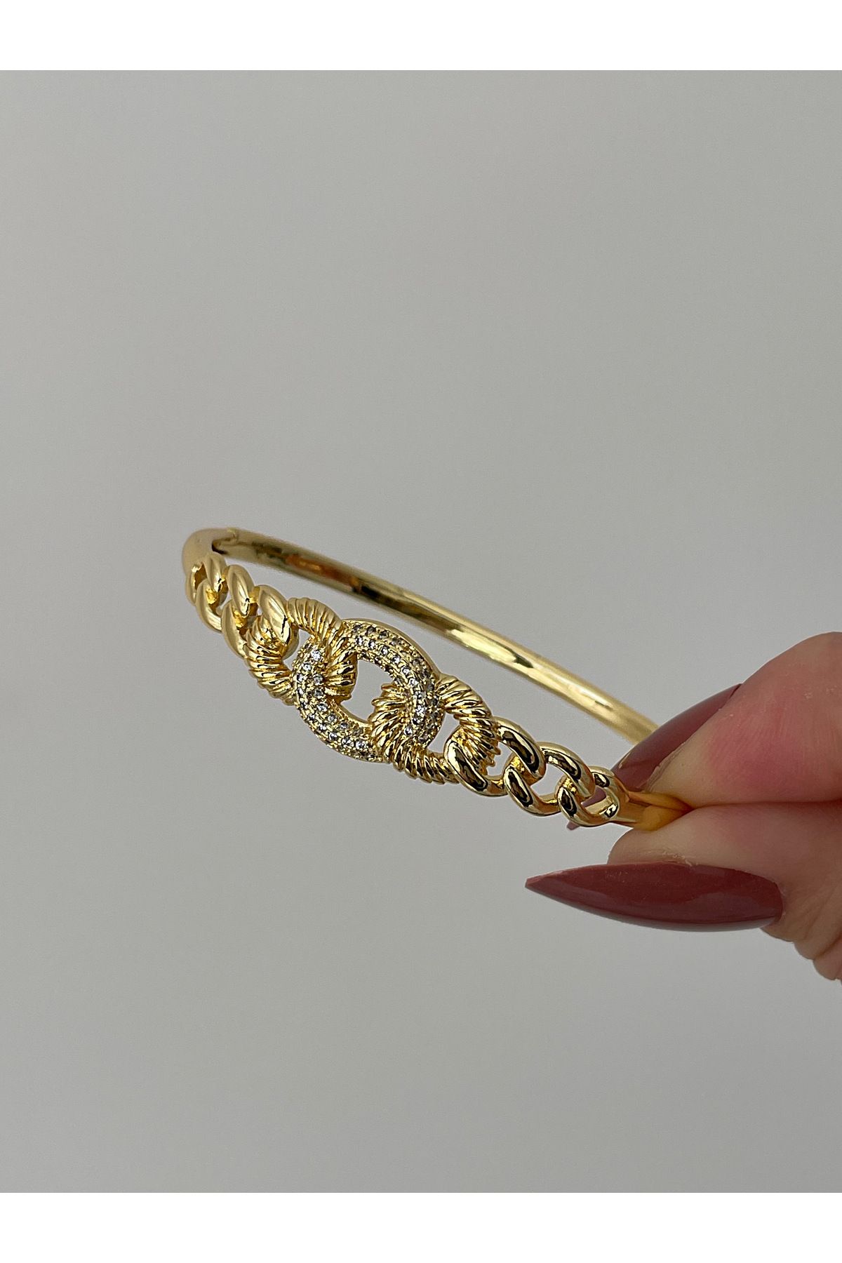 JELLY Kadın Çelik Zirkon Taşlı Gurmet Model Işıltılı Modern Tasarım Kelepçe Bileklik