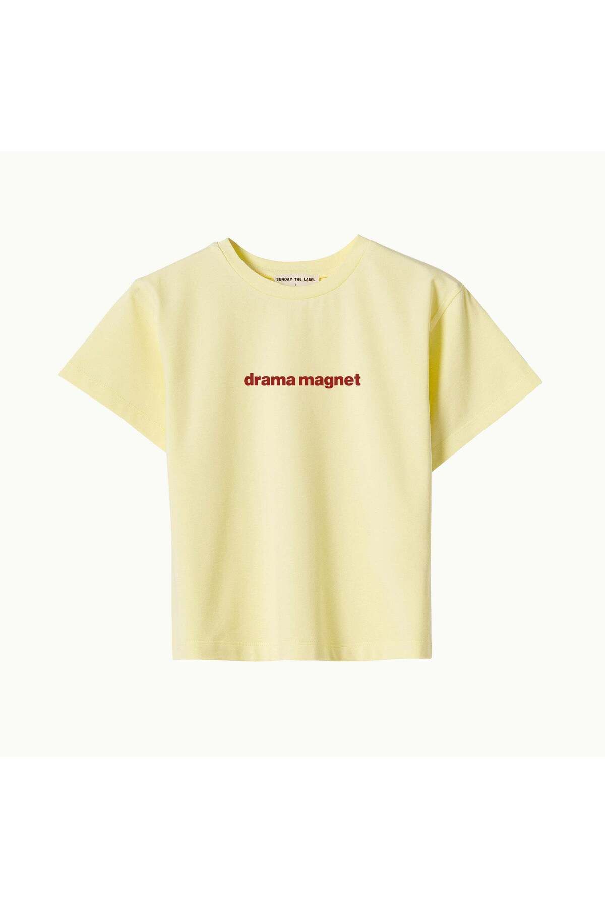 SUNDAY THE LABEL DRAMA MAGNET - BABY TEE