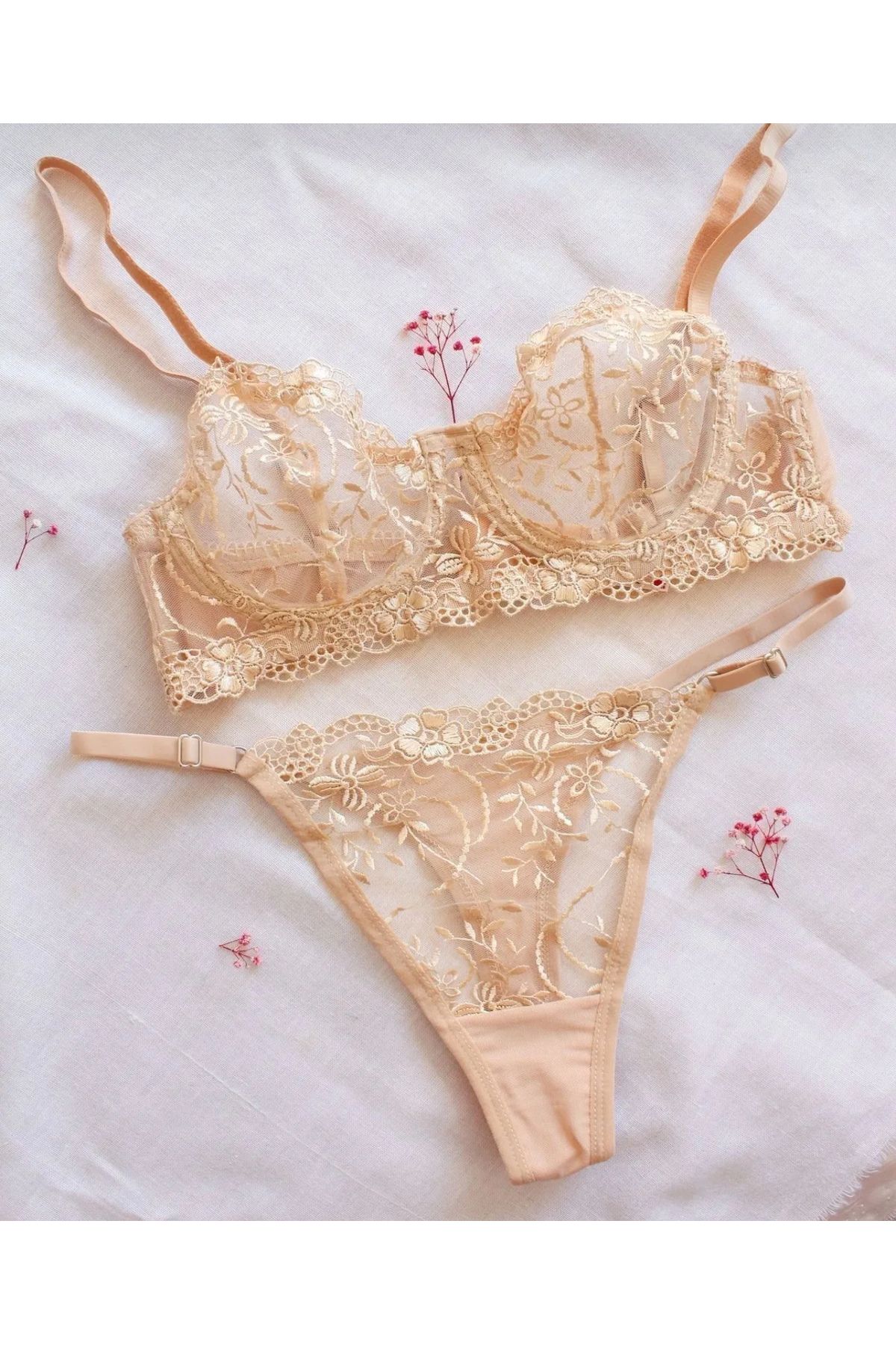 Lessya Dantelli Bralet Takımı