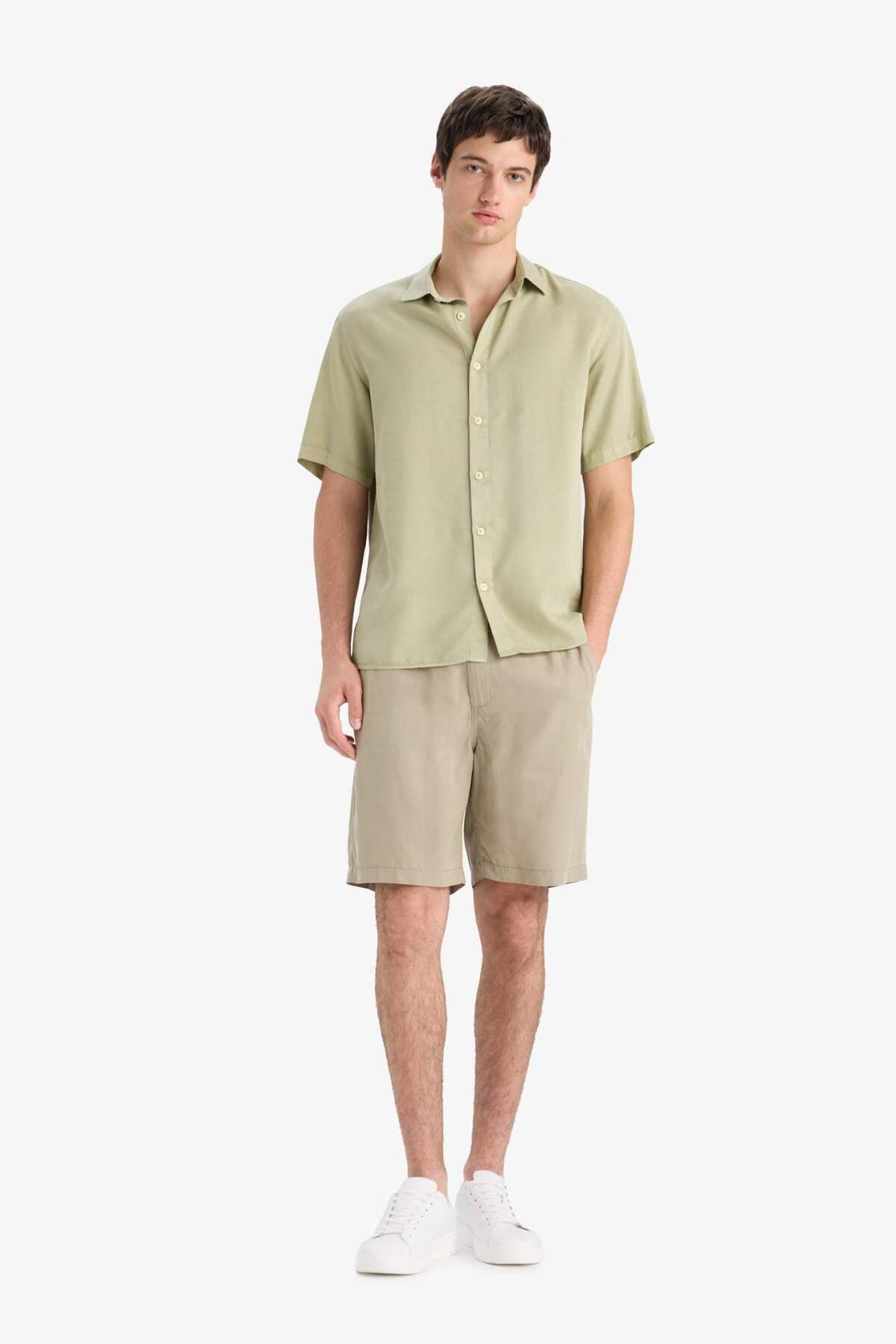 complete the look image